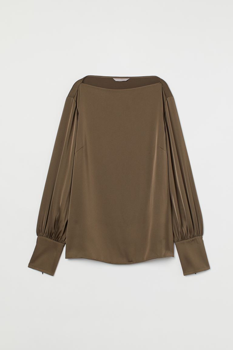 Straight-cut blouse in softly draped satin. Boat neck, gently dropped shoulders, long sleeves, an... | H&M (US + CA)