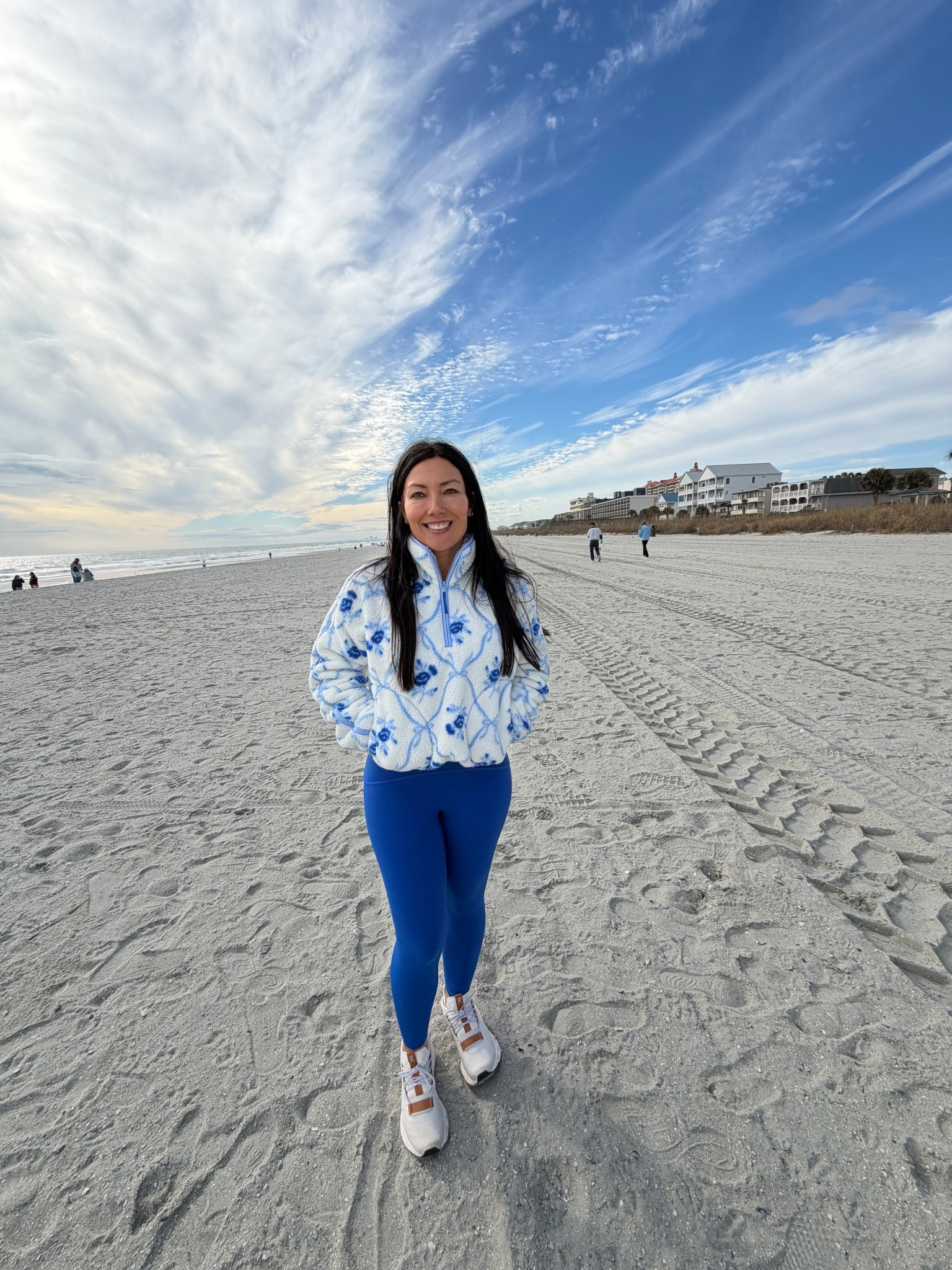 If the outfit makes you want to take a beach walk, it’s a yes 💁🏻‍♀️
Obsessed with this Old Navy pullover and my favorite booty-lift leggings. Wearing a medium in leggings and XS in the pullover.

#LTKOver40 #LTKPetite #LTKootd