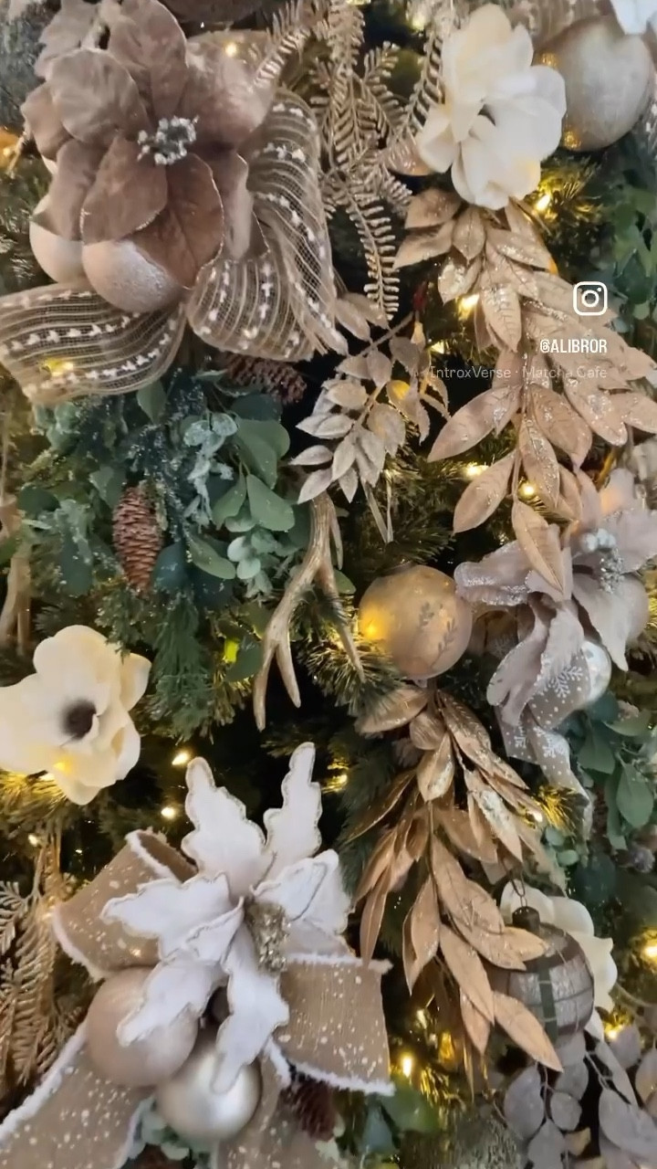 This is my best find this season. These gorgeous gold magnolia stems for only $1.99!! 

#gold #christmasdecor #christmastree #magnolia #homedecor

#LTKhome #LTKHoliday #LTKSeasonal