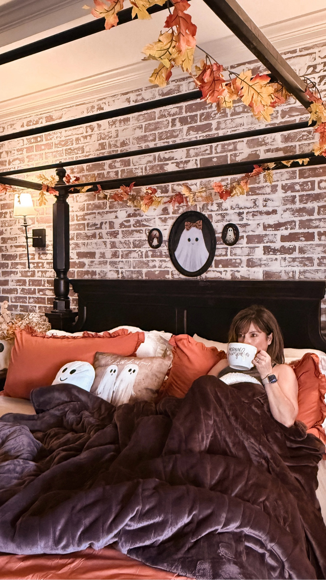 Save 20% on this cozy, electric blanket from Homemate with code CAROLINACOZY20 on Amazon! So many colors to choose from, automatic shut off and timer, with 10 heat settings! 

#LTKSaleAlert #LTKFallSale #LTKHome