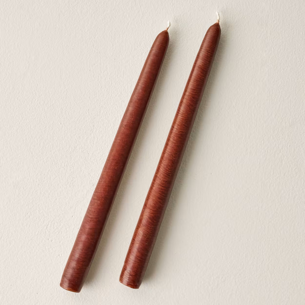 Chestnut Brown Taper | Magnolia