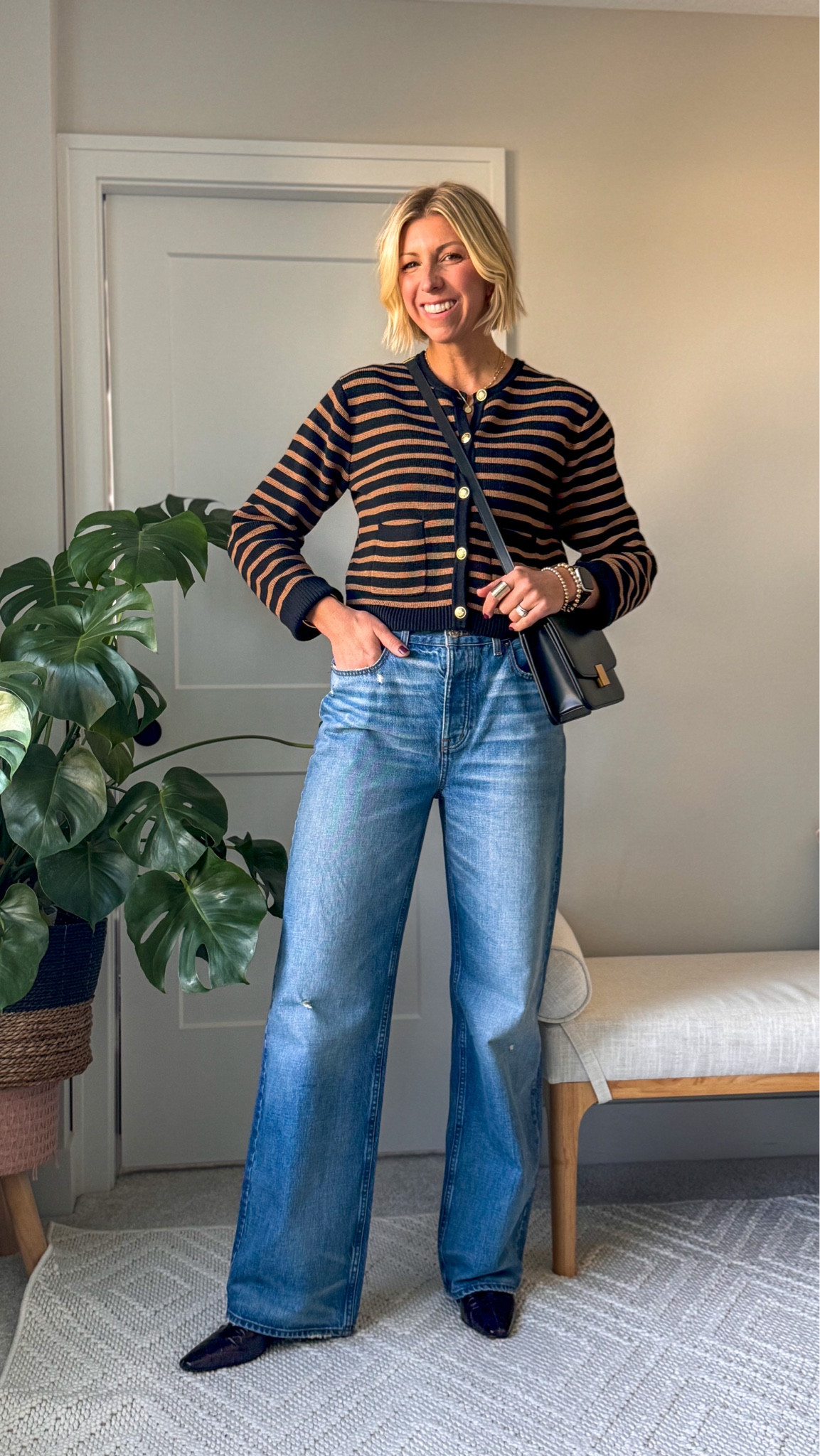 Baggy jeans + lady cardigan + kitten heel boots looks so chic & effortless 

#LTKStyleTip #LTKOver40 #LTKSeasonal