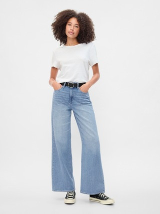 High Rise SuperSoft Wide-Leg Jeans | Gap Factory