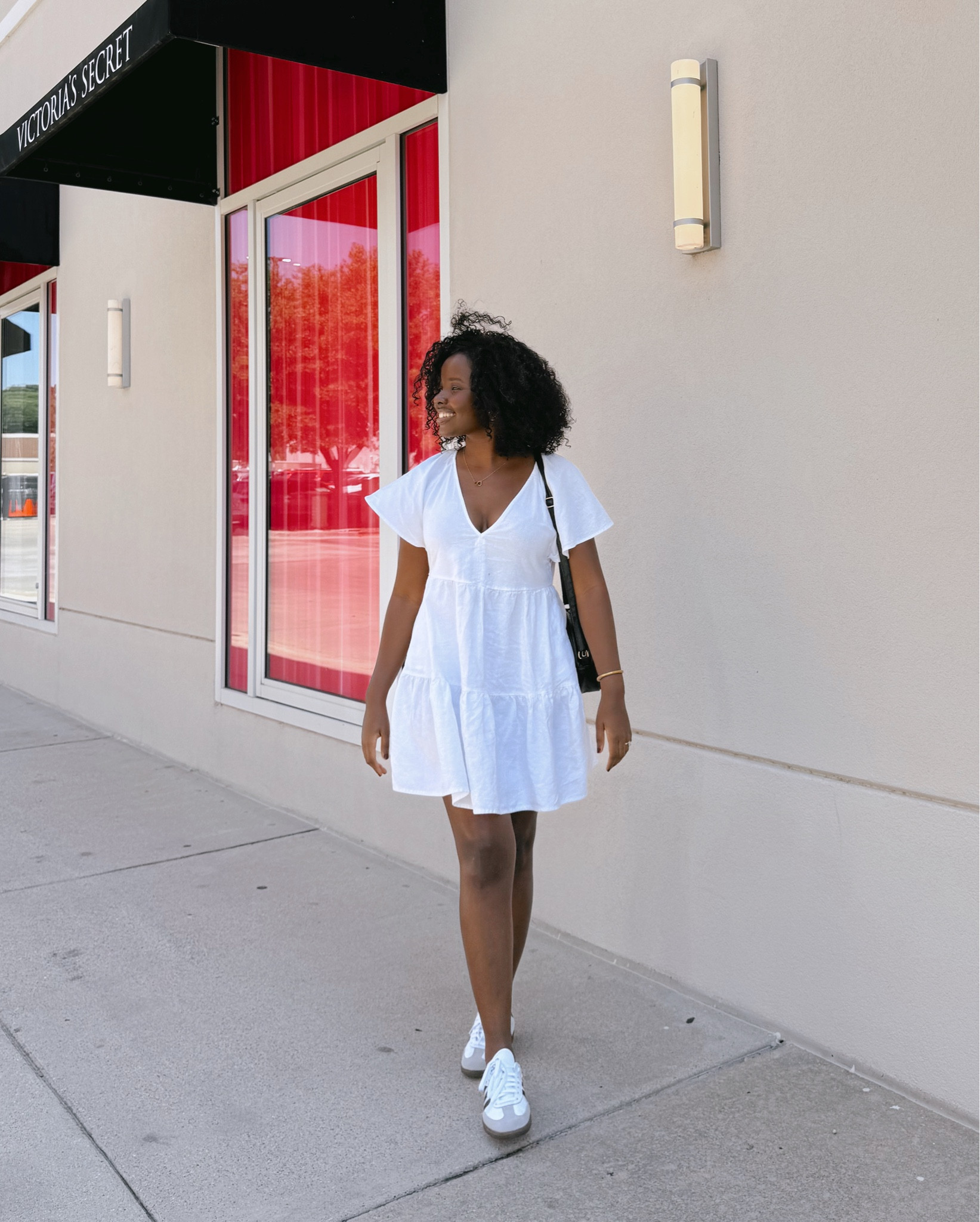 cute white dress 🤍

#LTKMidsize #LTKStyleTip #LTKBump