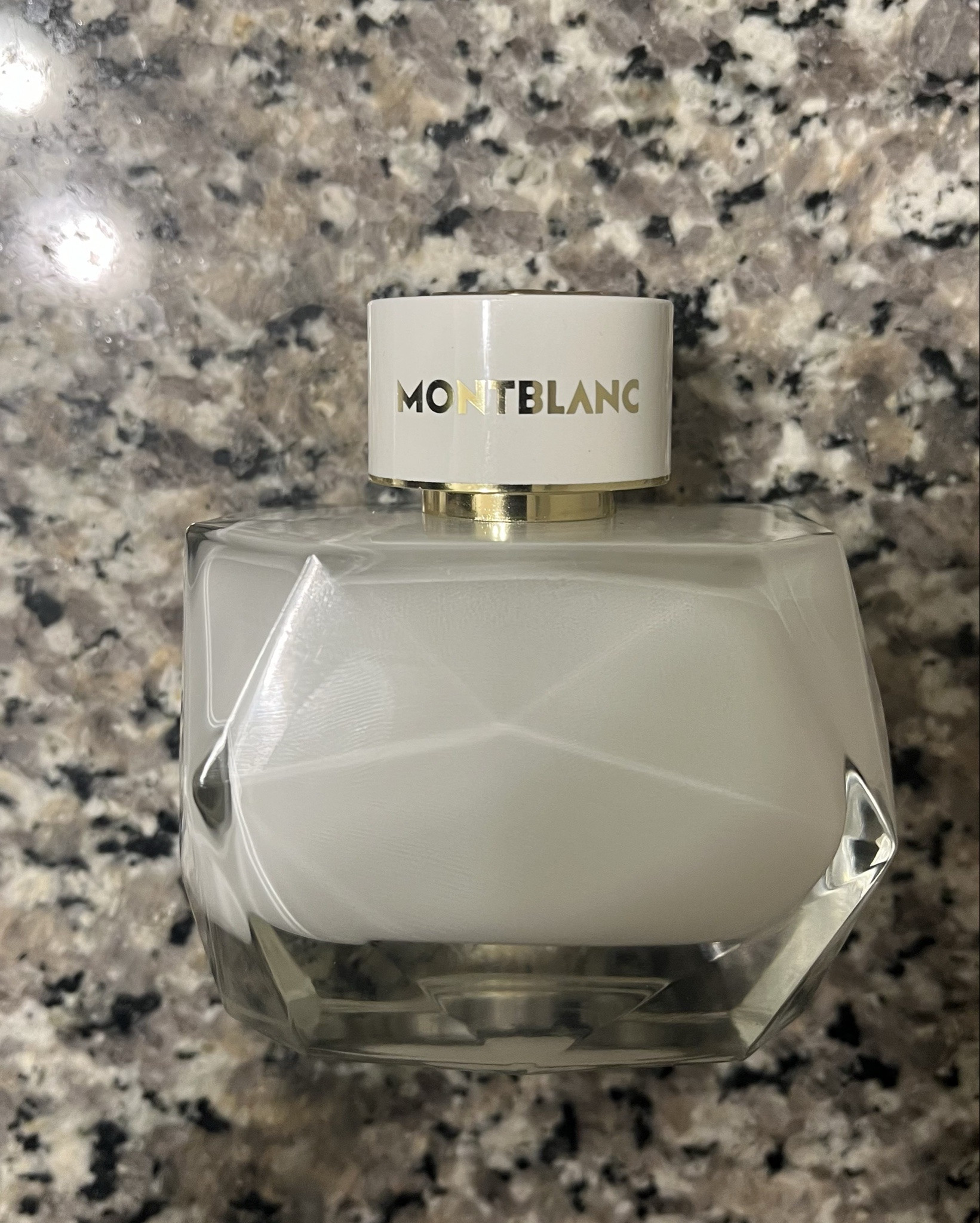 A Layering Combo I can’t wait to try 🤍🤍🤍🤍

Mont Blanc “Signature” 
Fiery “Athena” 



#LTKBeauty #LTKU