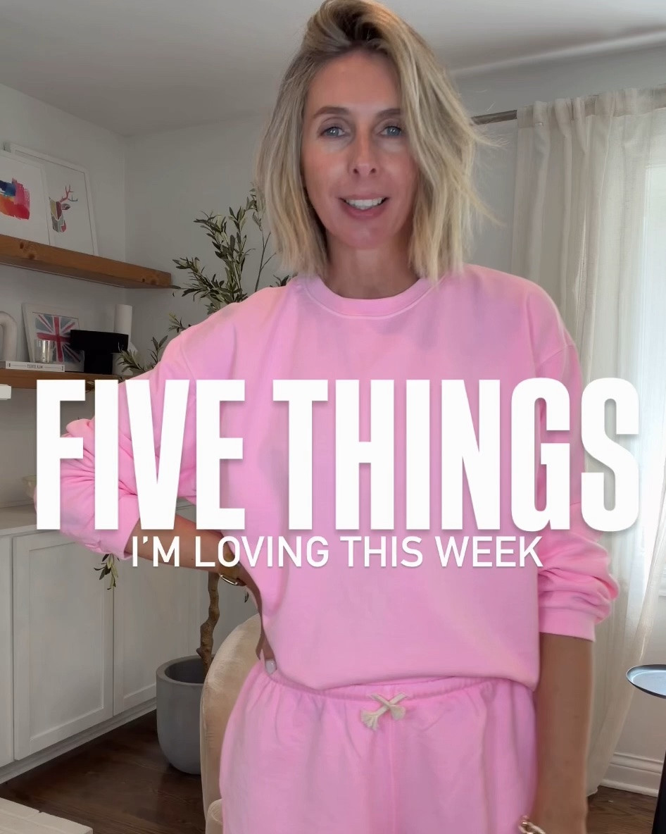 five things i’m loving this week!

just see wiiskii have 15% off $100. code is fresh15 

zara leather jacket - small
ballet flats
wiiskii sports bra - medium
wiiskii leggings - medium
leather zara bag
white open back top - medium
double layer sweatshirt - small
puma sneaks

✨✨✨✨✨✨✨✨✨✨✨

effortless style. fall style. leather jacket. fall shoes. ballet flats.

#LTKootd #LTKActive #LTKgrwm