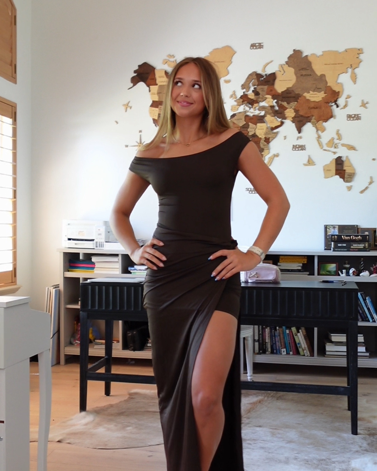 Dress size 4 

#LTKStyleTip #LTKBeauty