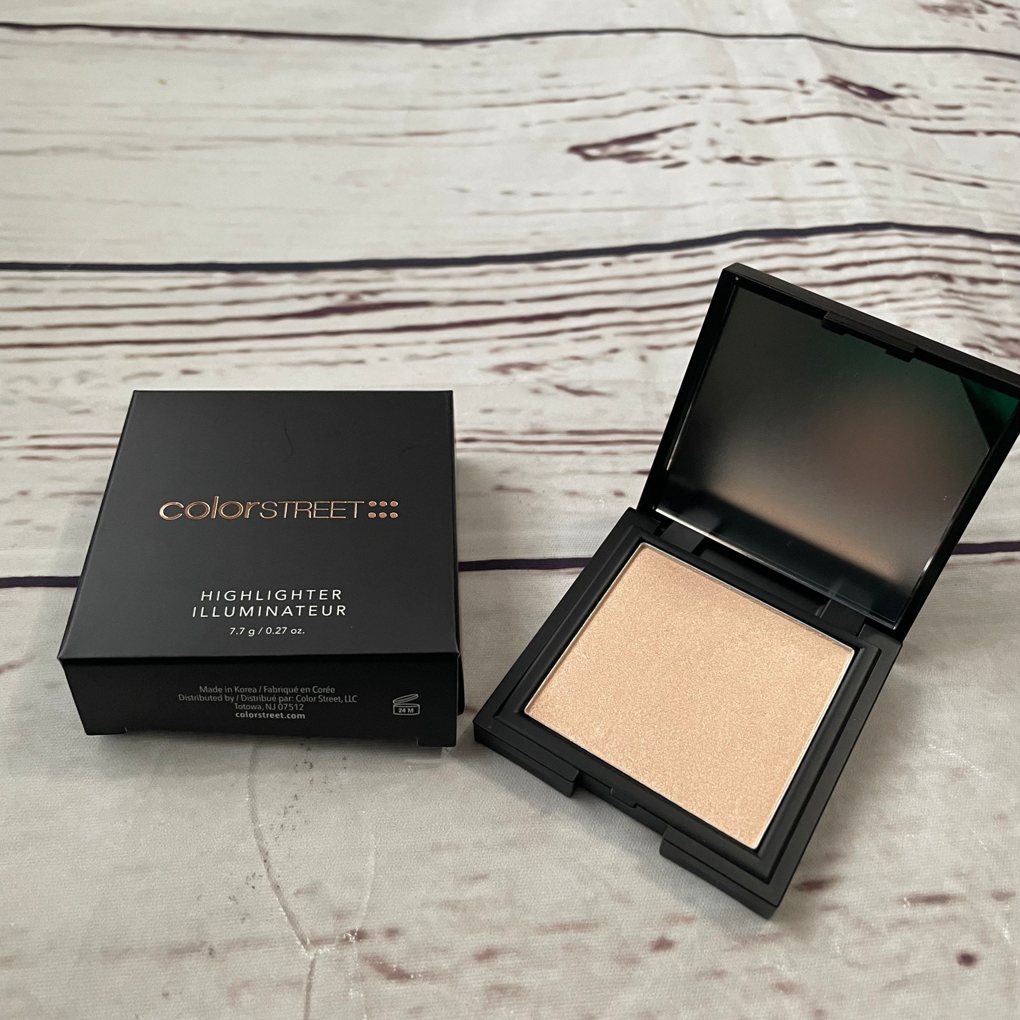New poshmark listing - color street highlighter in color celebrity 

#LTKBeauty #LTKselfcare #LTKgrwm