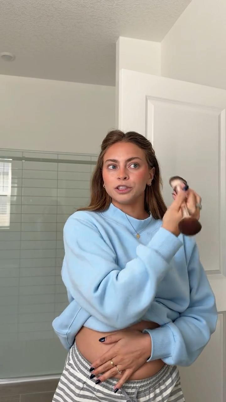 GRWM: 8 weeks pregnant 🤍 symptoms, cravings, how i’ve been feeling 👶🏼🍼💗💙

#LTKBump #LTKgrwm #LTKselfcare