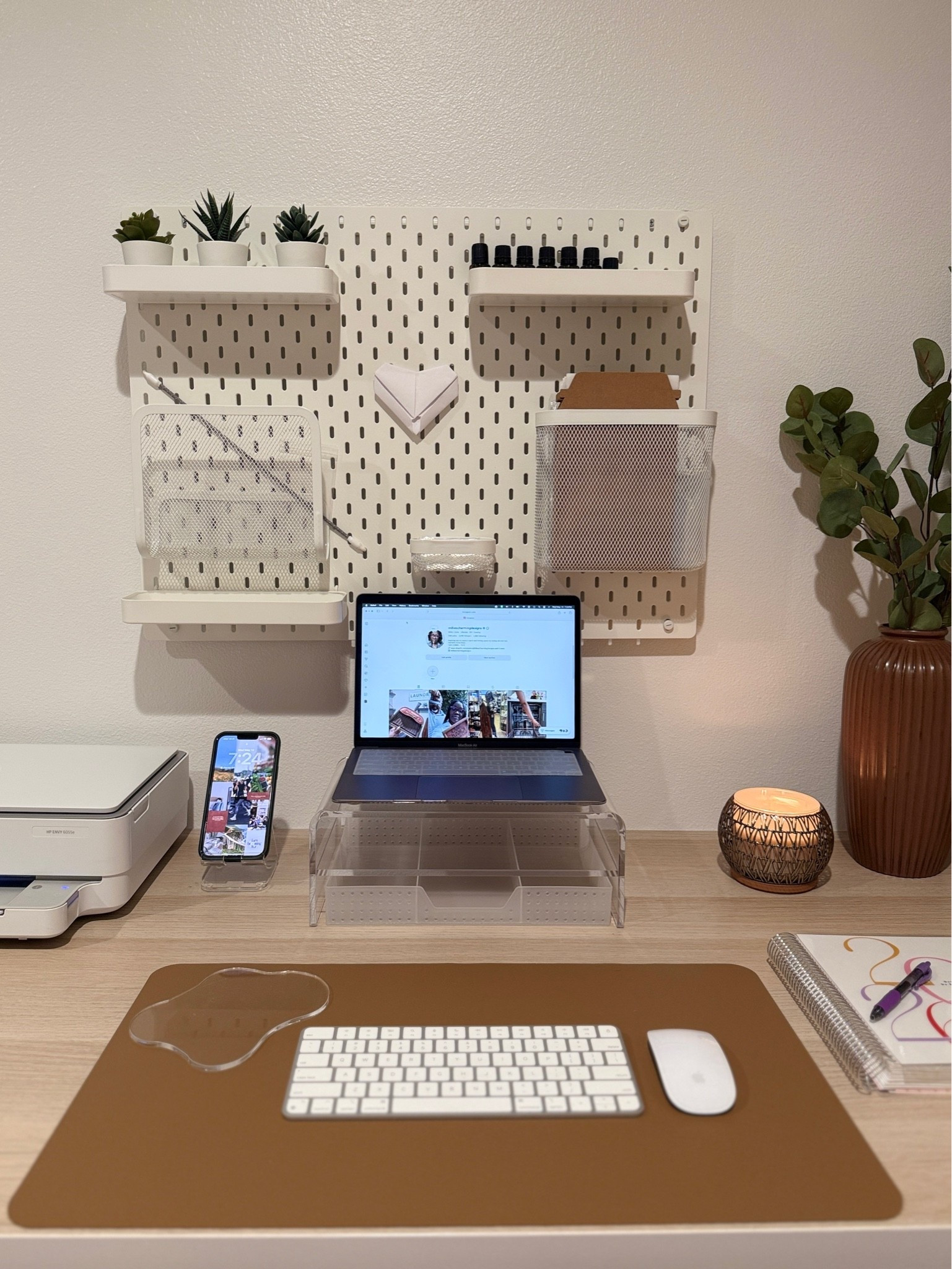 A calming space for the content creator. 
•
#desk 
#homeoffice
#workstation
#officeorganization

#LTKHome #LTKdayinmylife #LTKselfcare