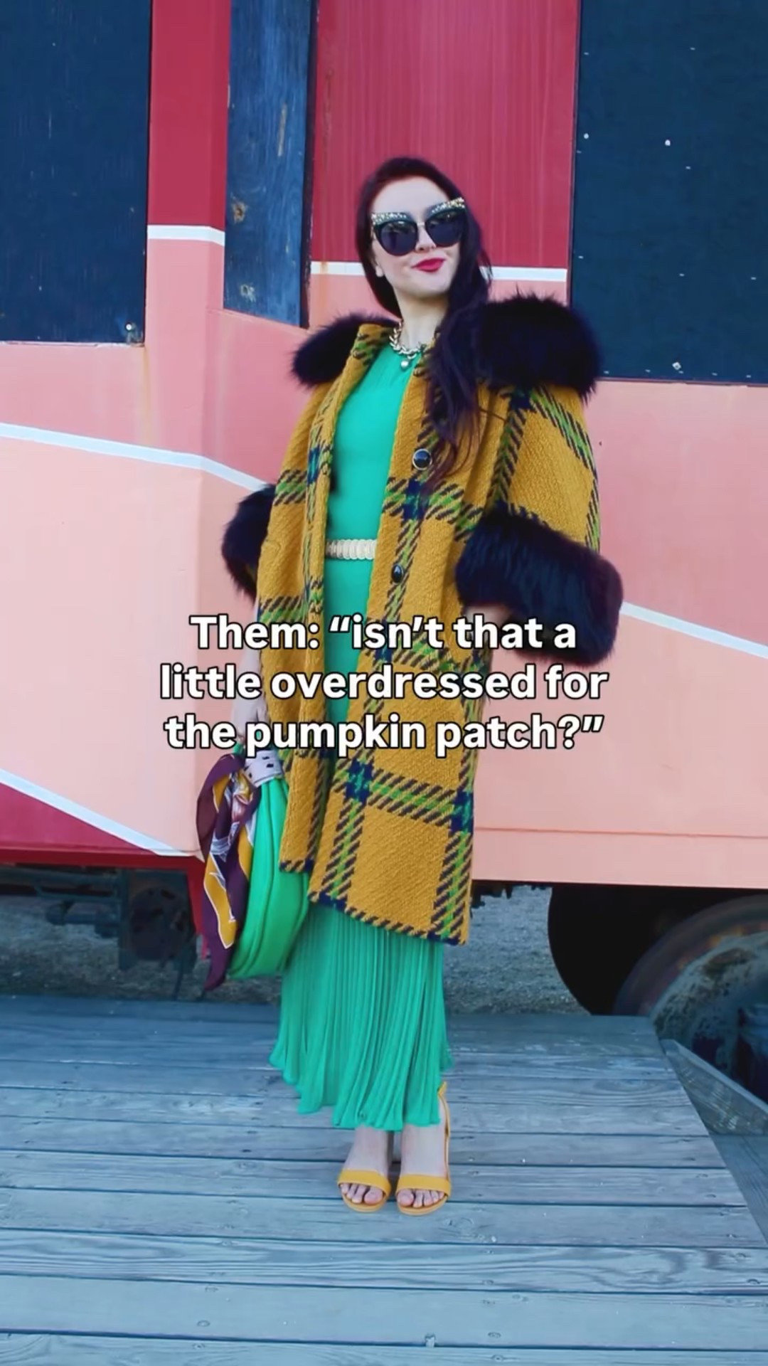 🎃 When you’re the most overdressed person at the pumpkin patch… but also the most confident one 😉✨ Fashion rule #1: if you love it, wear it — no matter where you are! 🍂👠 #OverdressedAndObsessed #FallFashion #PumpkinPatchStyle #ConfidenceIsKey

👗 Outfit details + vintage finds in bio 🧡

#VintageStyle #MaximalistFashion #FallOutfits #OOTDInspo #FallAesthetic #FashionConfidence #StyleReel #OutfitInspo #AutumnStyle #FashionReel