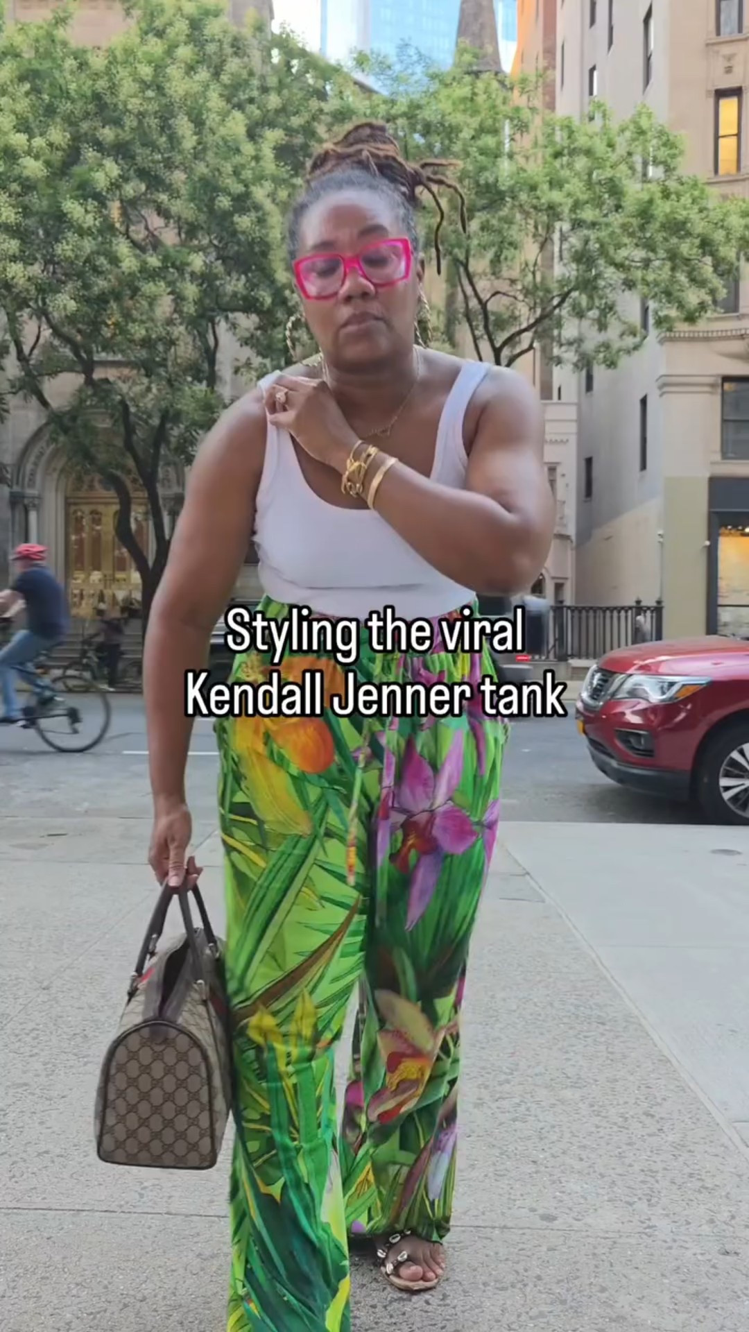 😅 AS IF we haven't been wearing them forever and a day 🤣

But seriously, I bought this one from Amazon and it's perfect. Perfect weight, perfect fit, perfect amount of stretch.

And I've been wanting a pair of green comfy pants with tropical leaves and flowers for the longest time. I couldn't find any that fit my vision, so I designed them for myself for @dressedinjoy 💗 

#styleover40 #over40style #printsandpatterns