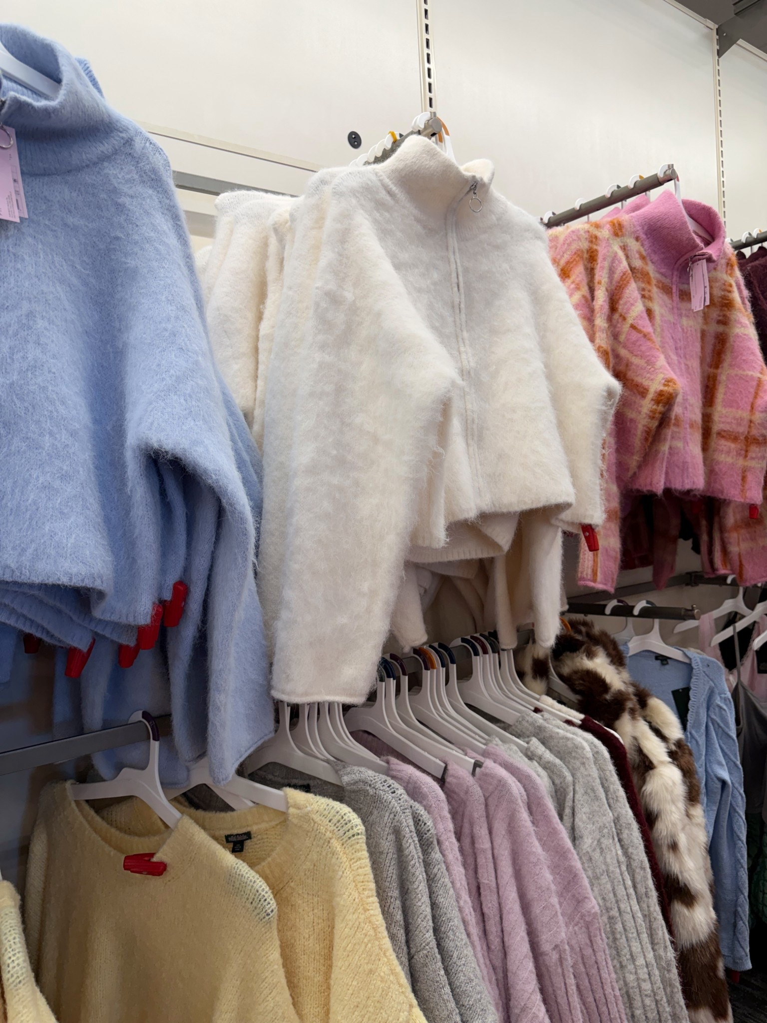 Cozy, cute, and under $40? Yes please. 🤍
These Target sweaters are the perfect throw-on pieces for chilly mornings, coffee runs, and everyday errands. Easy to style with jeans, leggings, or a cute mini for that effortless look!

#LTKSaleAlert #LTKActive #LTKootd