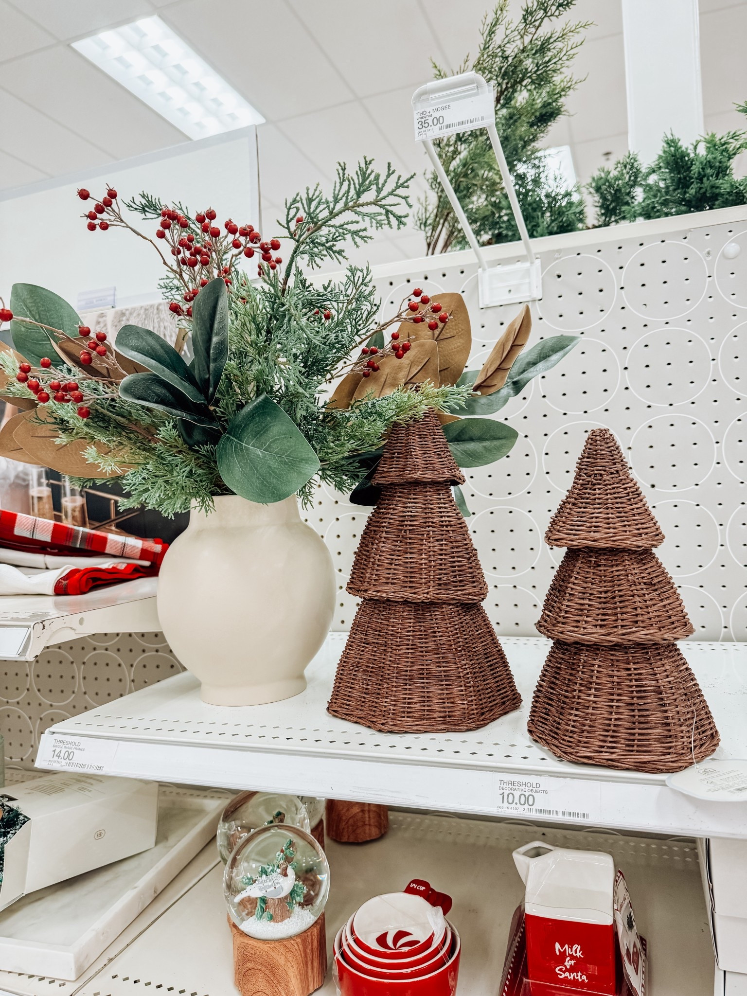 Console table Christmas decor 

#LTKStyleTip #LTKHoliday
