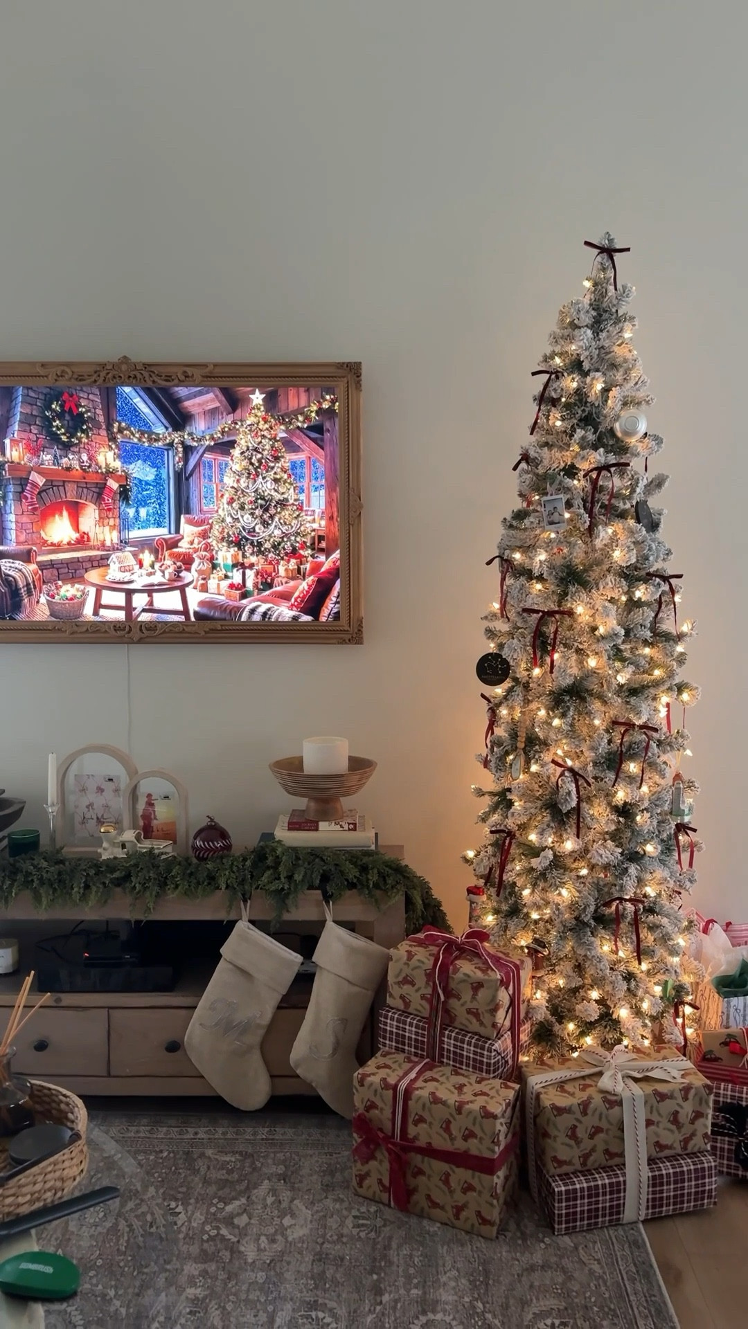 so ready for Christmas ❤️🎁🎄 loving my holiday decor this year!

#LTKHome #LTKHoliday #LTKSeasonal