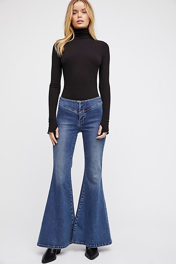 https://www.freepeople.com/shop/low-rise-denim-flare/?category=flare-jeans&color=040 | Free People