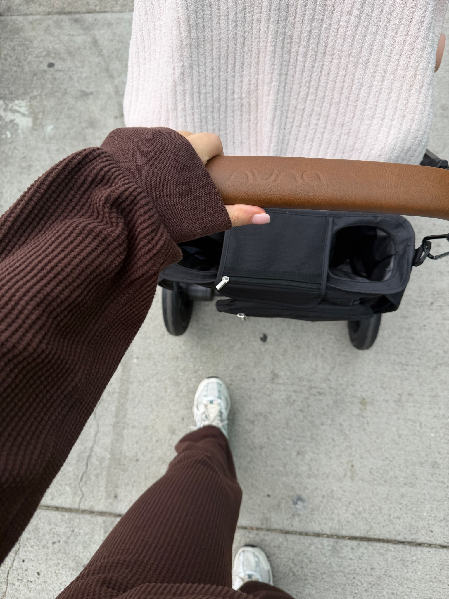 Stroller attachment cup holder 