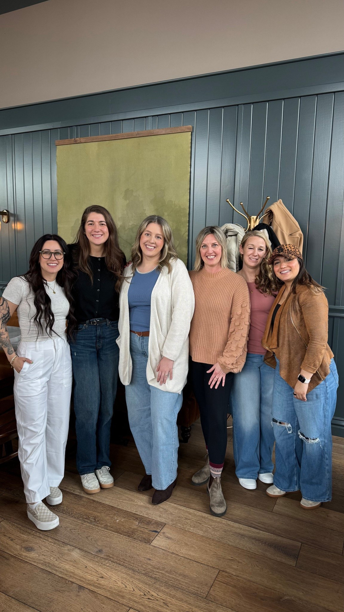 Gray athleta top, white high rise athleta pants, wary Parker glasses, platform white and beige checkered vans slip one


#LTKdayinmylife #LTKSeasonal #LTKgrwm