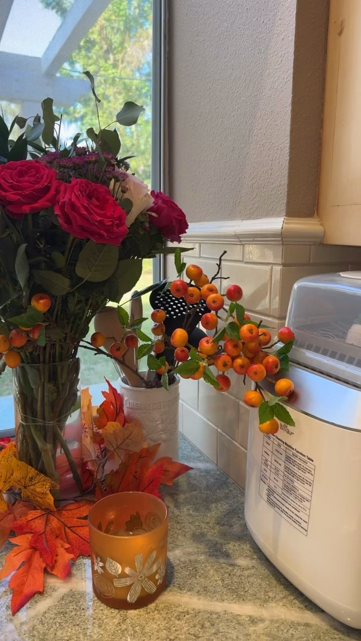 My kitchen fall vibes: garland, candles, pumpkins 🍁 enjoy the little things . Self care moments #blessed

#LTKselfcare #LTKPetite #LTKSeasonal