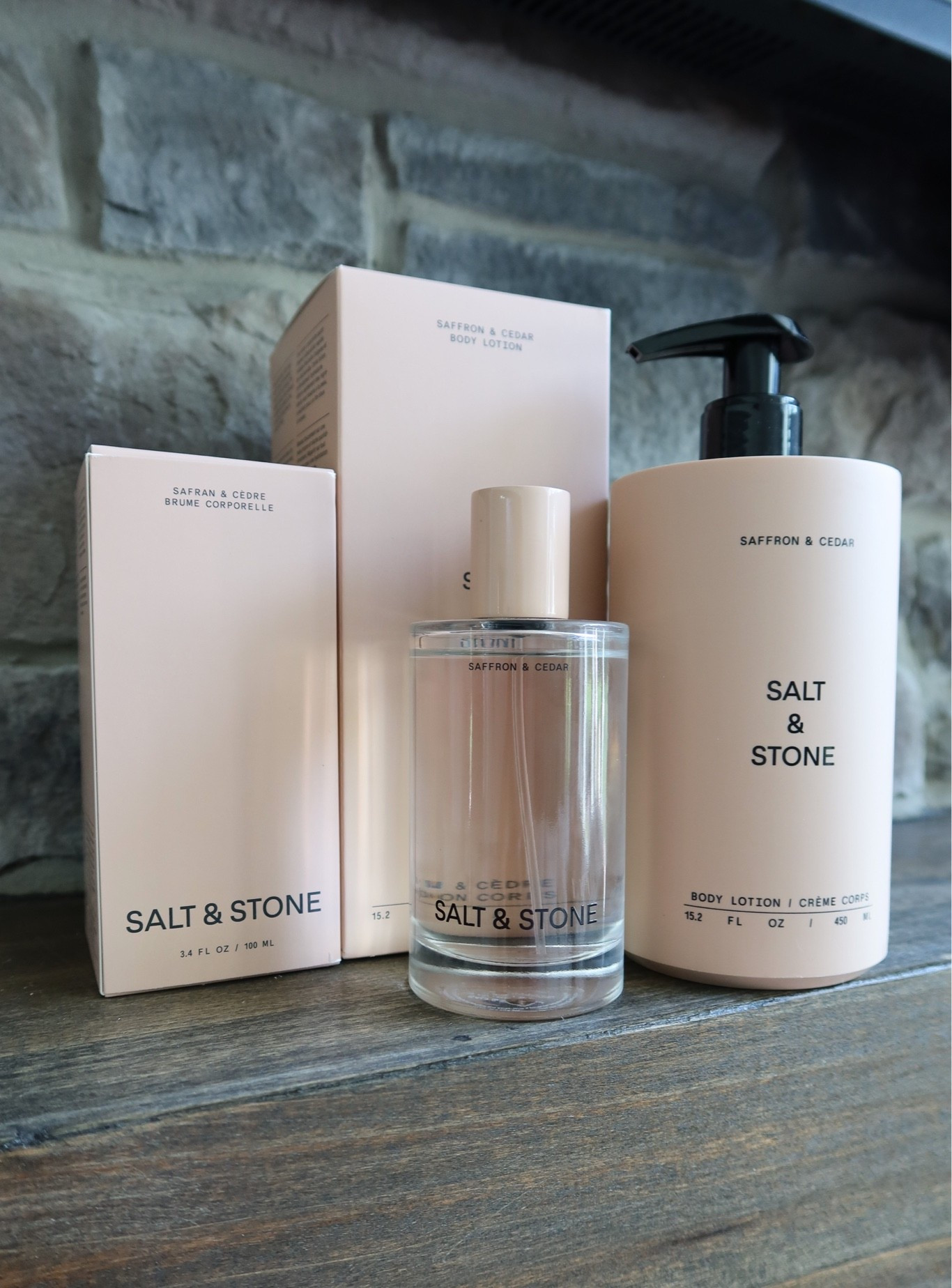 I am obsessed with this fresh, clean scent and how smooth my skin is using @saltandstone! This body mist has become my go-to! Using the body wash + lotion + body spray together is game changing!