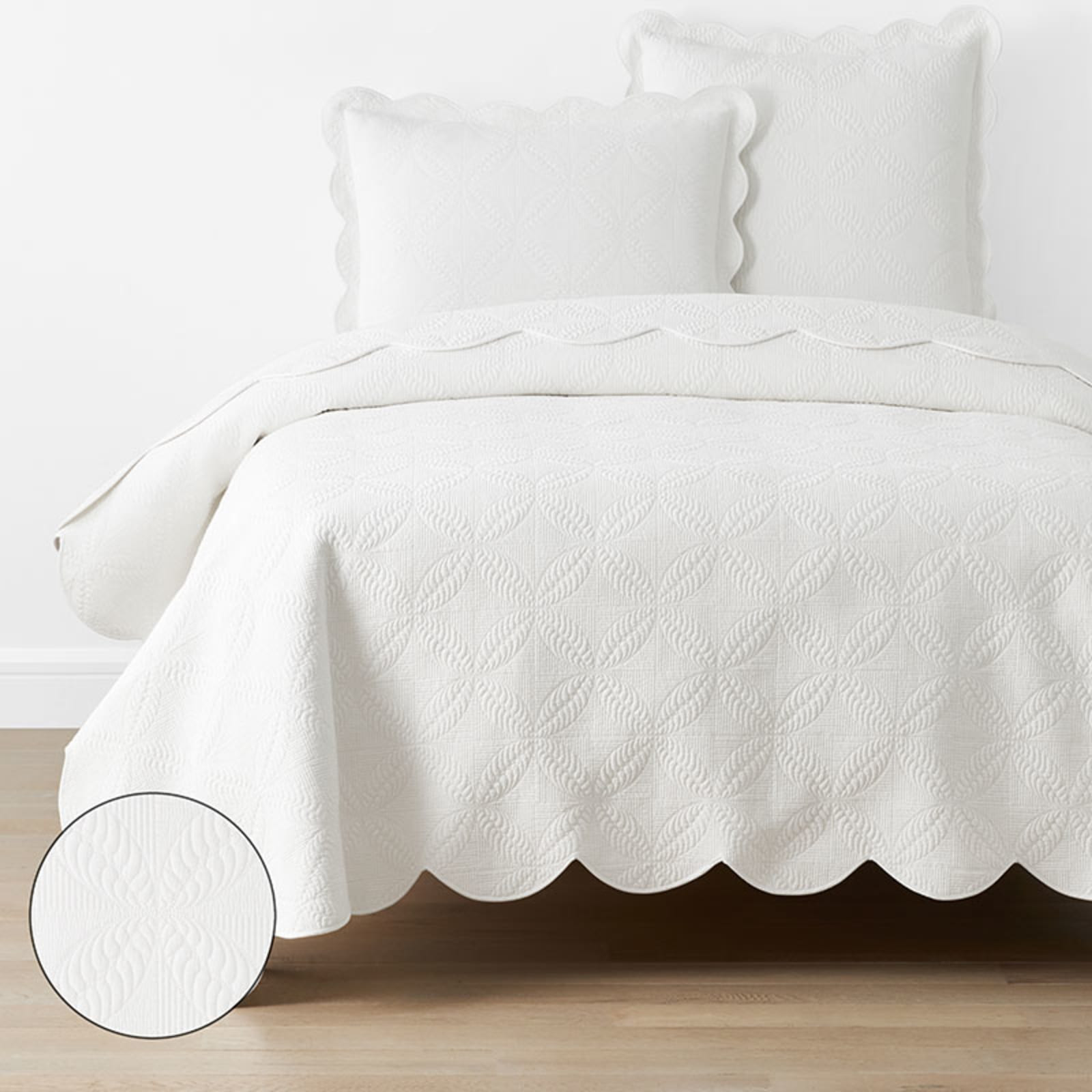 Scallop Lightweight Quilt - White, Twin | The Company Store