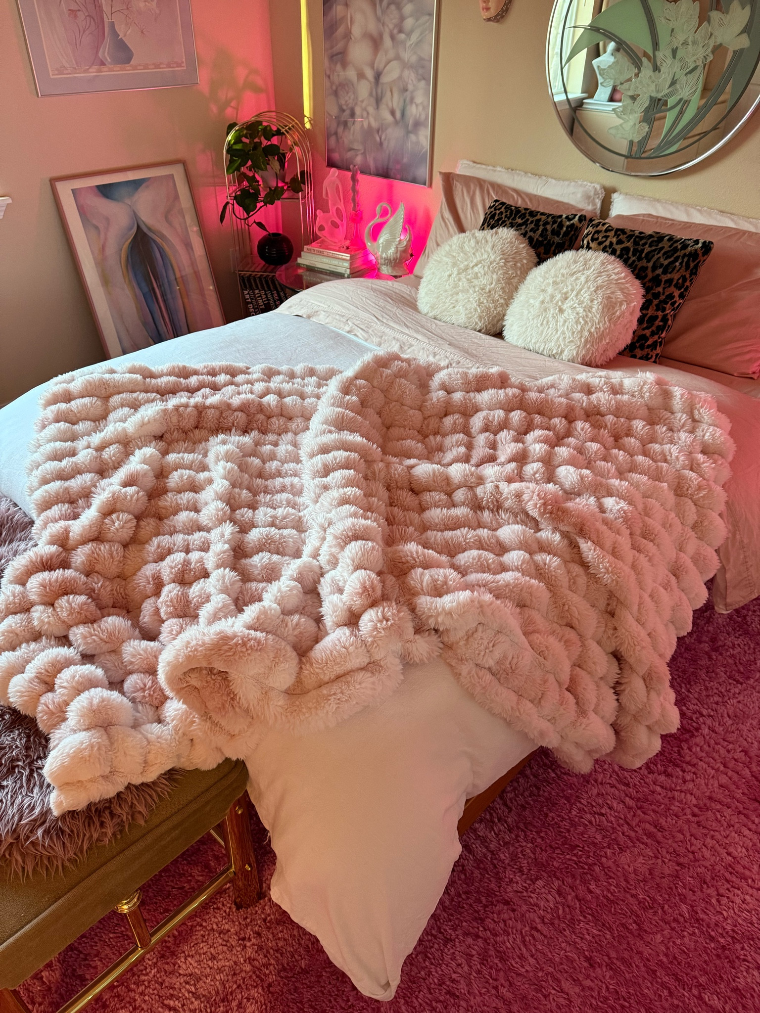 cozy girly pink bedroom inspo 🩷

#LTKHome #LTKGiftGuide #LTKFindsUnder100