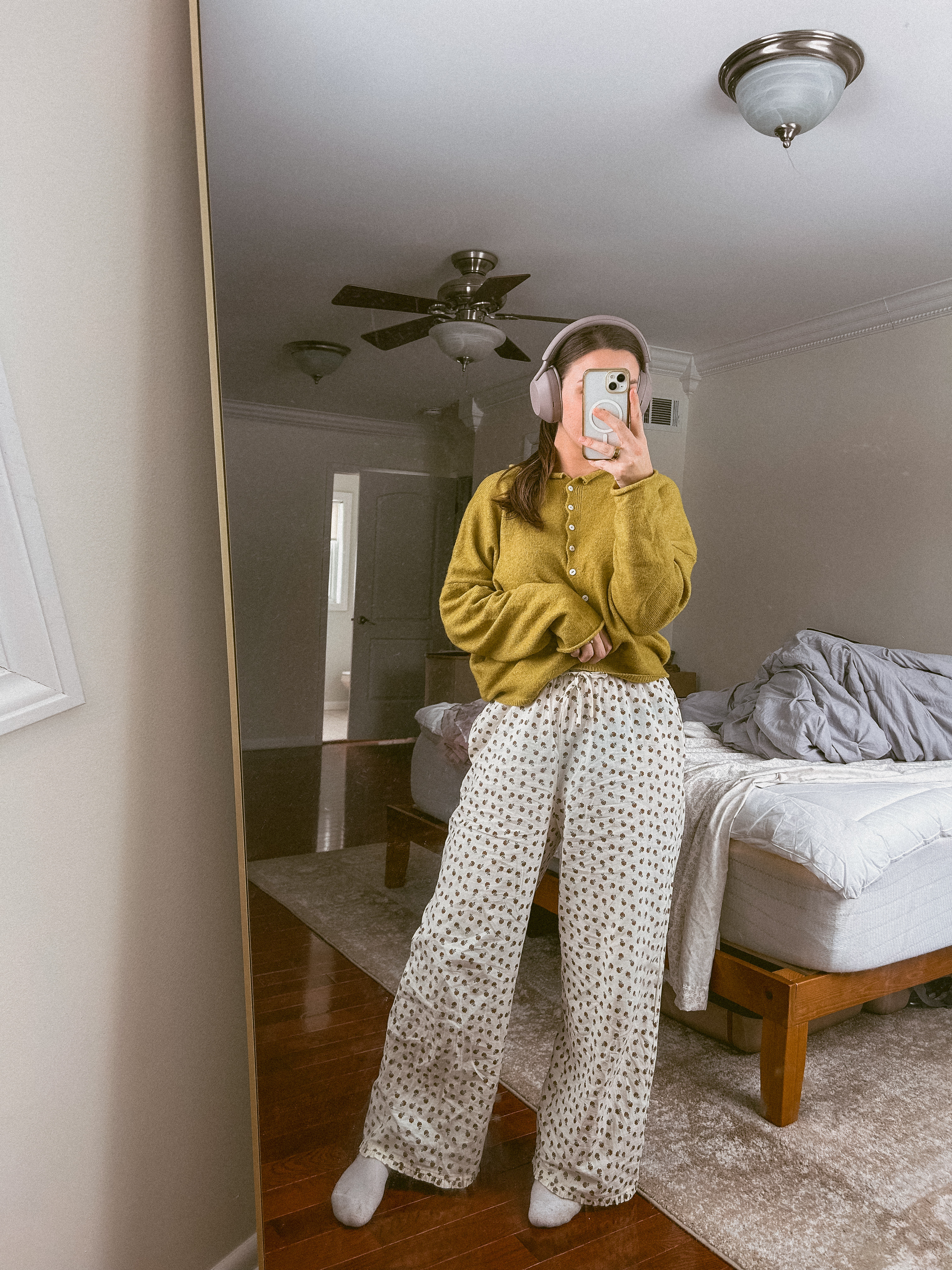 lived in this outfit all weekend!! so comfy cozy!  loving the cardigan look for spring! 

 #LTKSpring

#LTKFindsUnder50 #LTKStyleTip