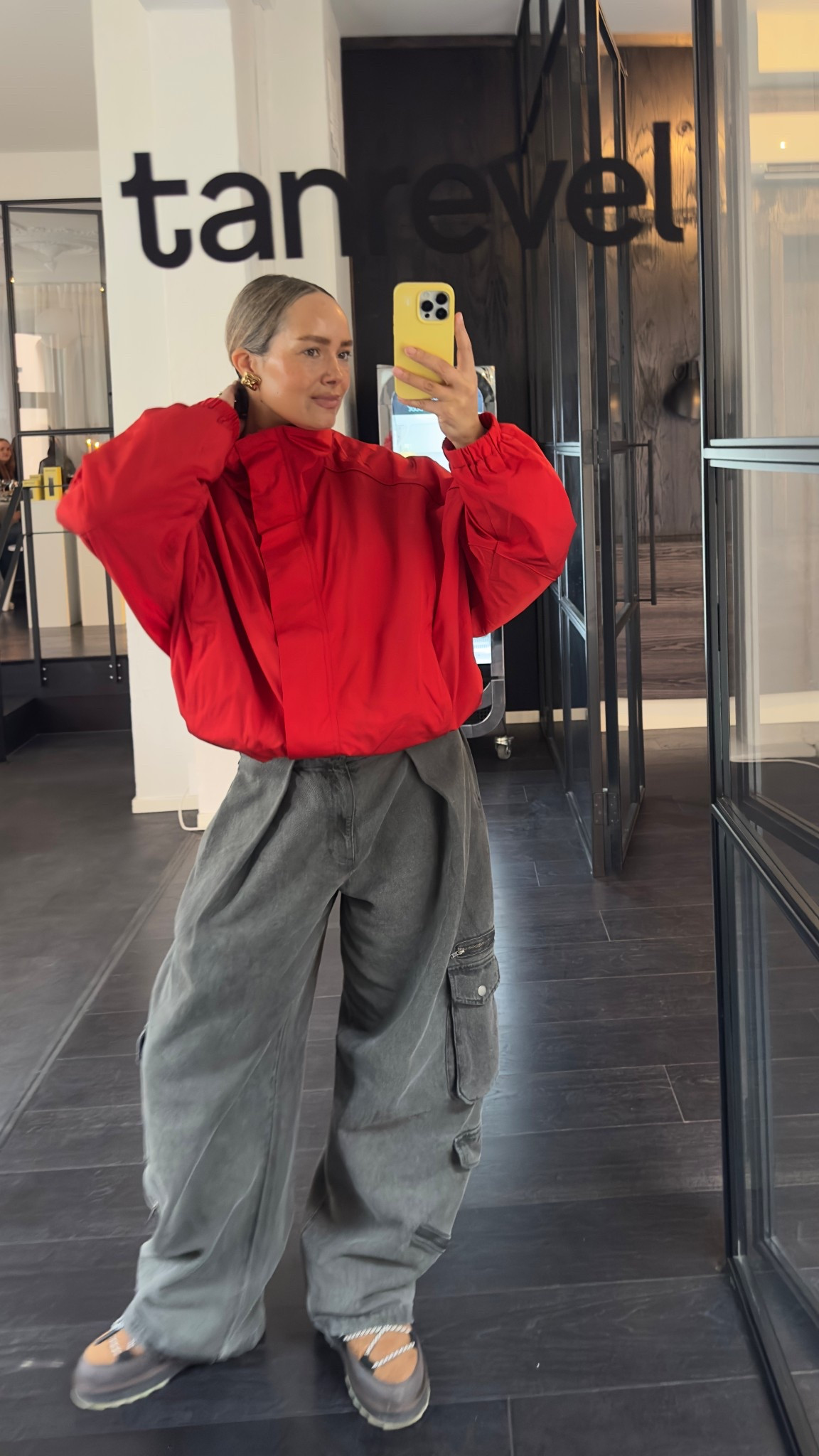 Wearing a size L  in the jacket and a 38 in Jeans 

#LTKspring #LTKjeans #LTKeurope