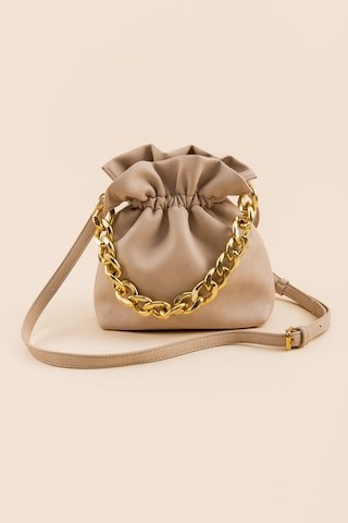 Portland Soft Chain Bucket Bag | Francesca's