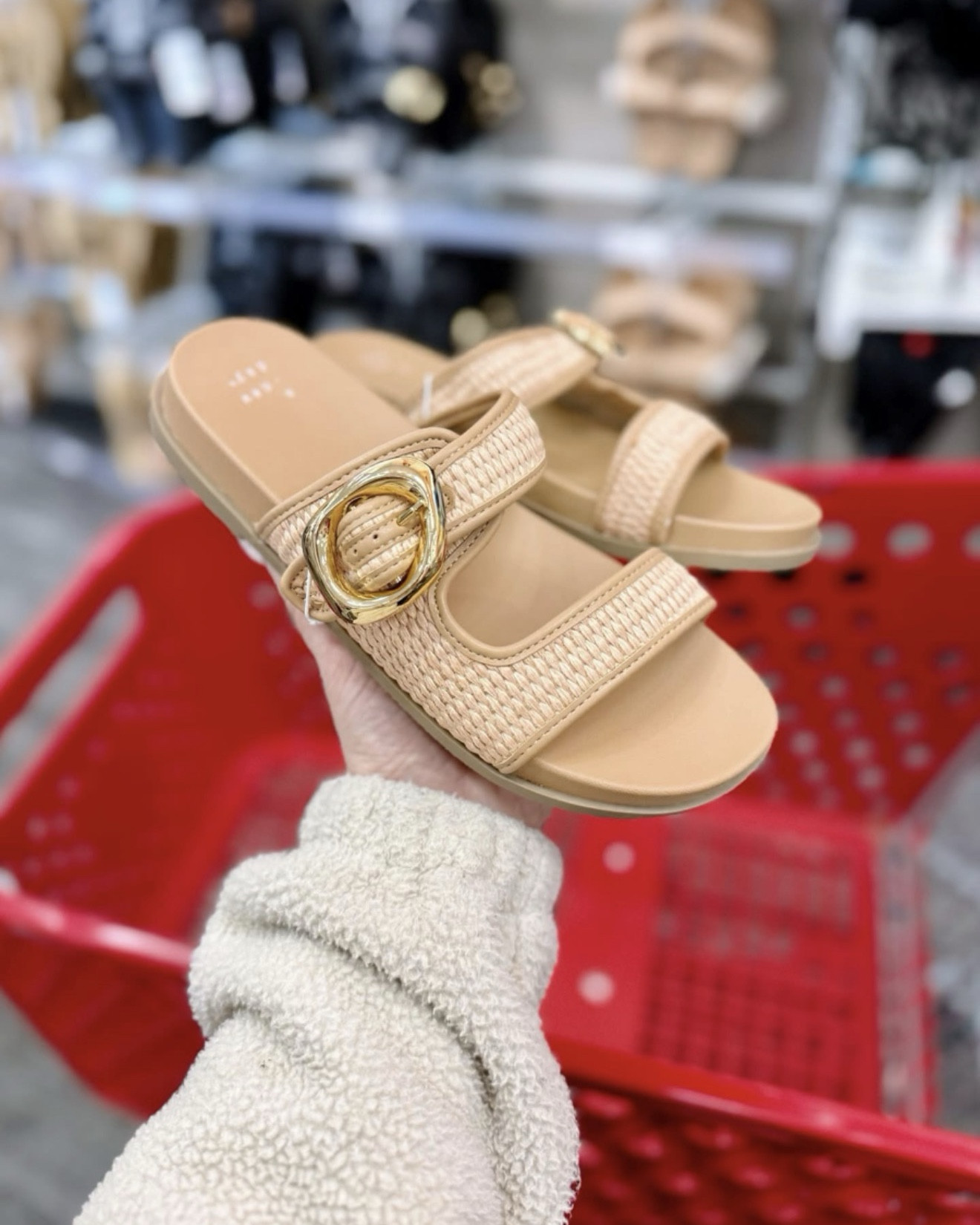 40% OFF Women’s Shoes at Target today!!

#LTKSaleAlert #LTKTravel #LTKSeasonal