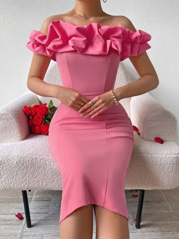 SHEIN Privé Vestido Con Detalle De Hombro Descubierto Y Volante, Con Abertura En La Espalda | SHEIN