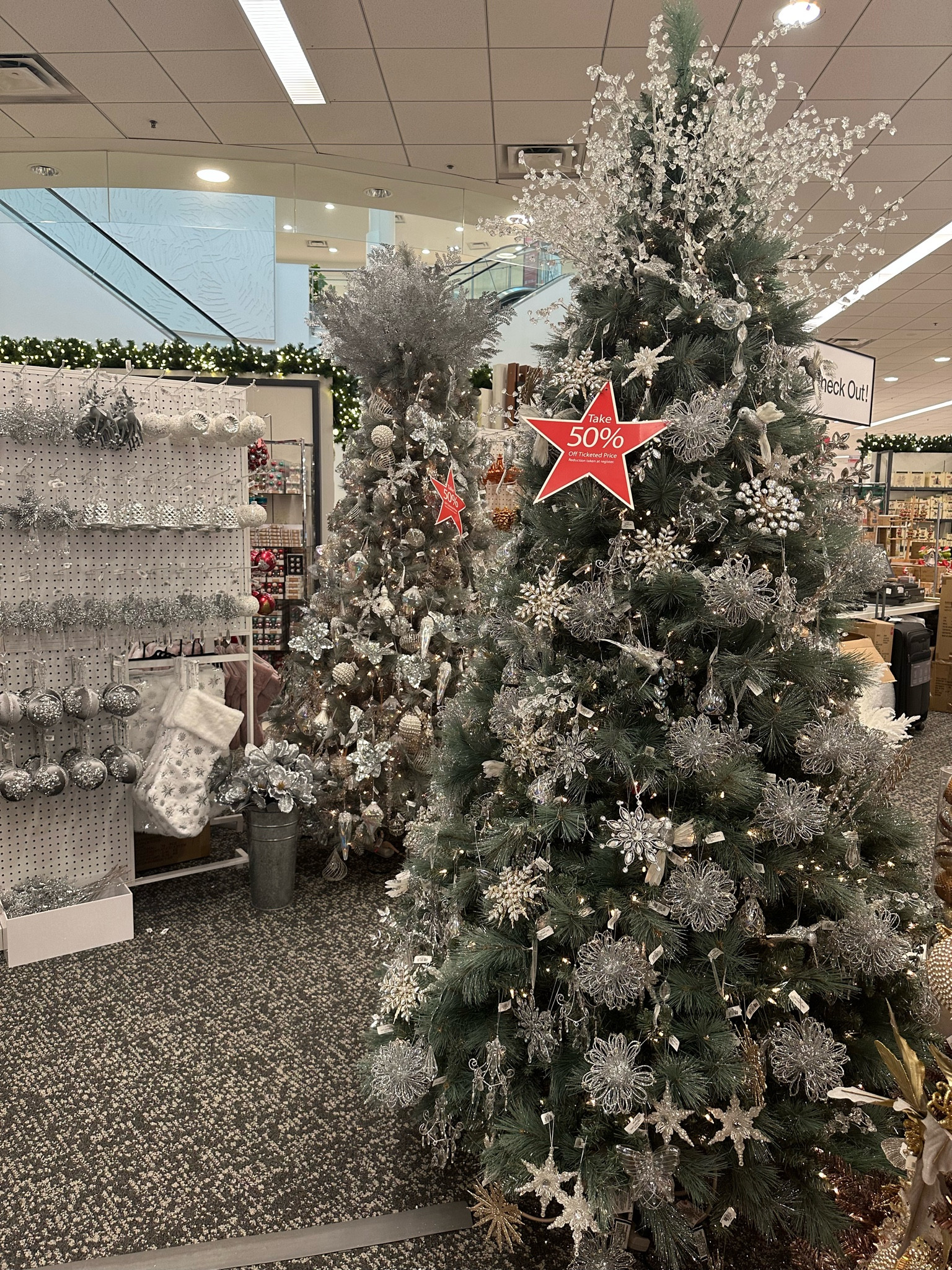 Macys Holiday Decor- Silver Edition

#LTKfindsunder50 #LTKHoliday #LTKHolidaySale