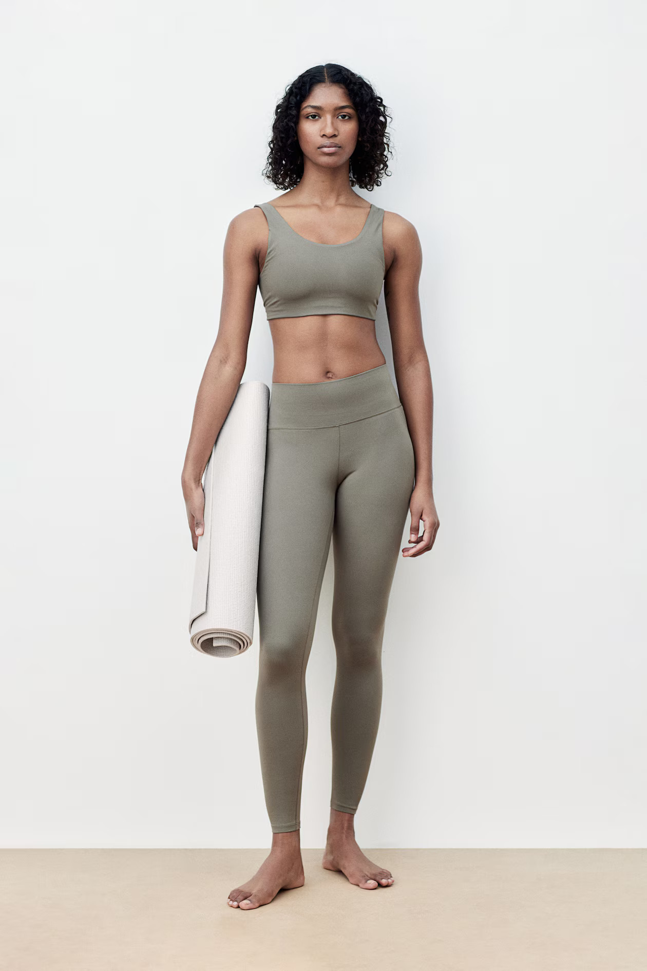 Soutien-gorge de sport Medium Support DryMove™ | H&M (FR, IT, ES, PT, BE)