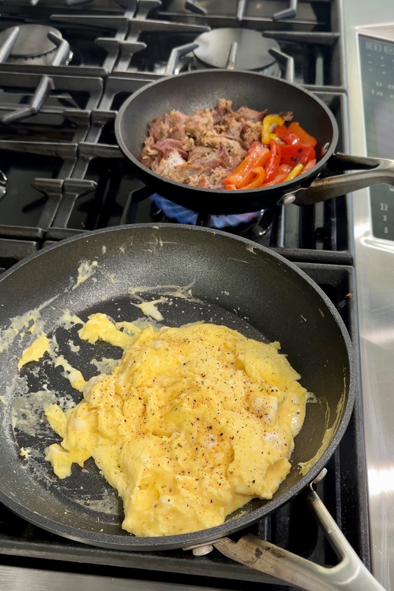 My most favorite sauté pans!  The Ninja Never Stick pans!