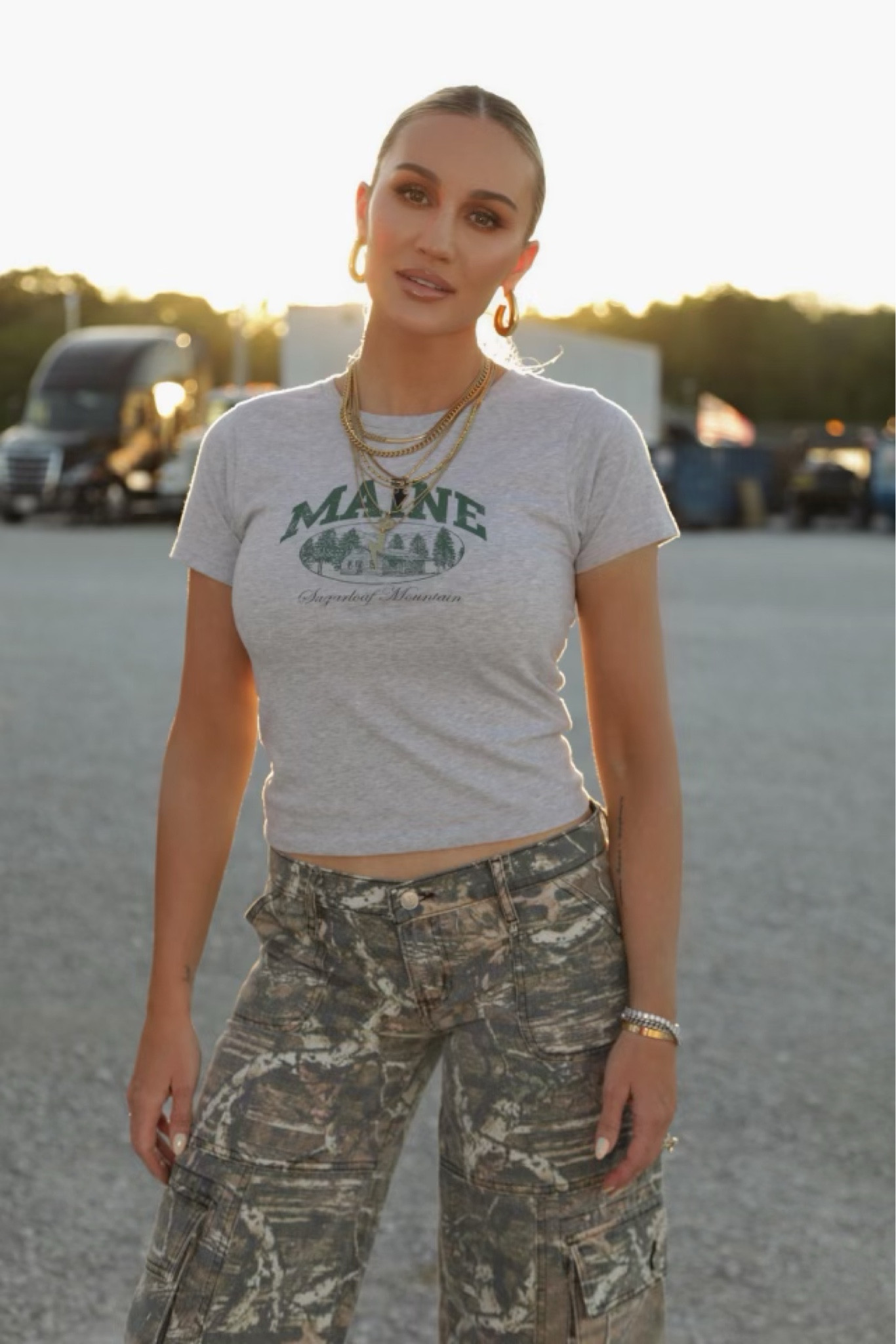 Tour weekend! These camo pants are revice but I linked similar pairs. 

camo pants l camo cargos l country concert l basics tee