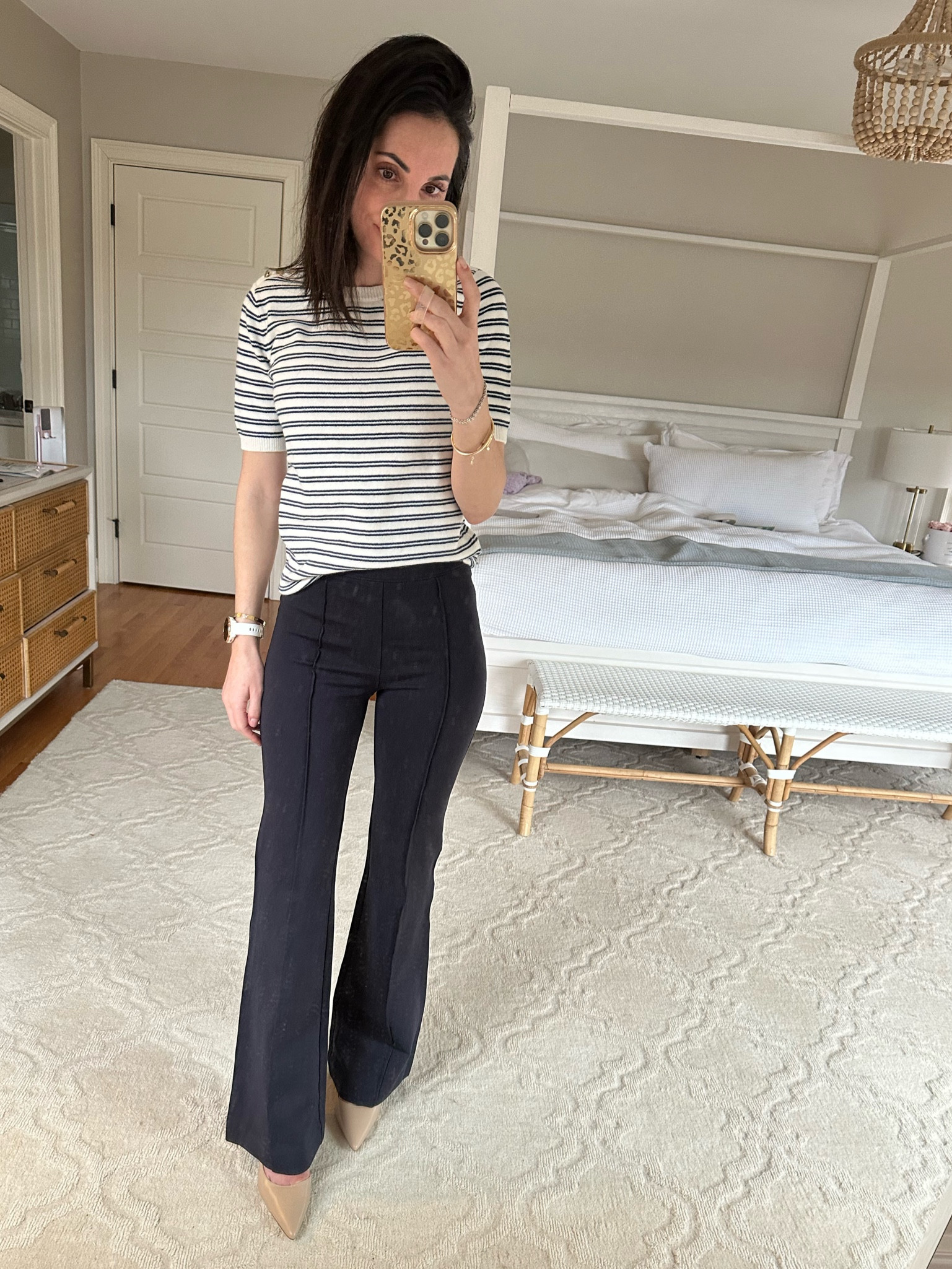 Spanx code:
COCOXSPANX
Pants- xs reg
Sweater- xxs


#LTKFind #LTKworkwear #LTKstyletip