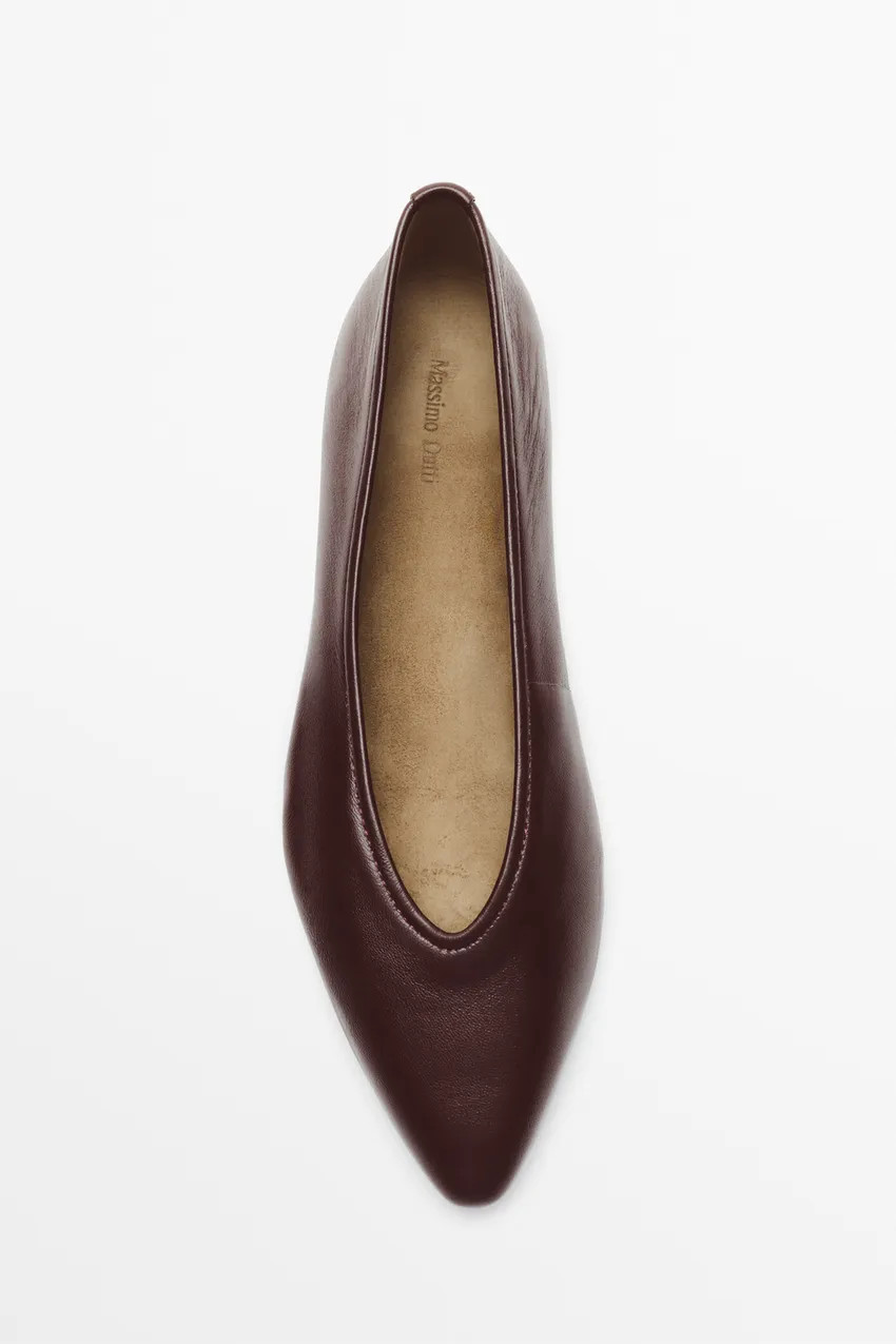 Soft leather pointed toe ballet flat - BURGUNDY | Massimo Dutti US