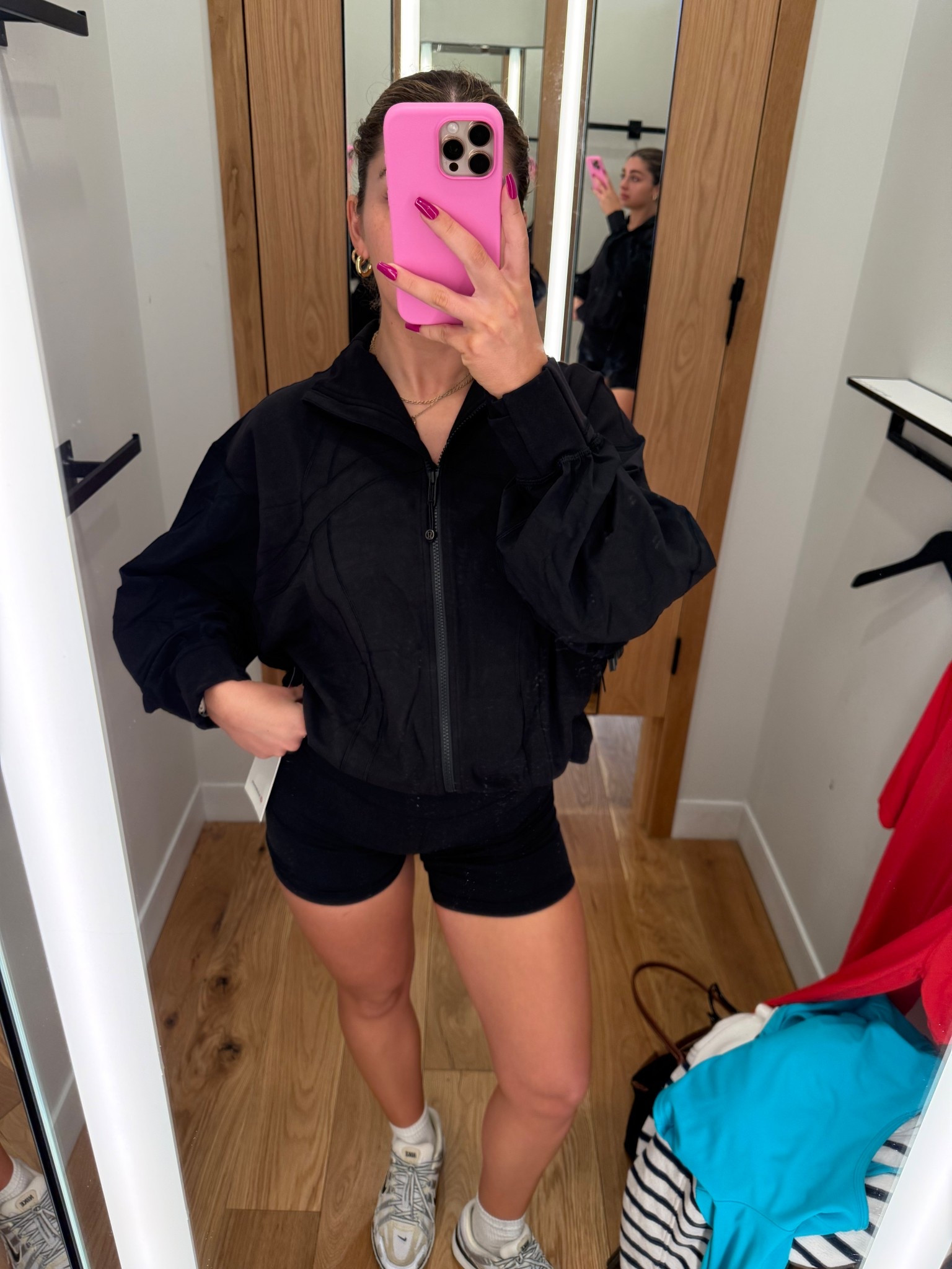 this jacket is on sale right now so i caved🤭 the PERFECT staple!!!!!! 

#LTKGiftGuide #LTKSaleAlert #LTKActive