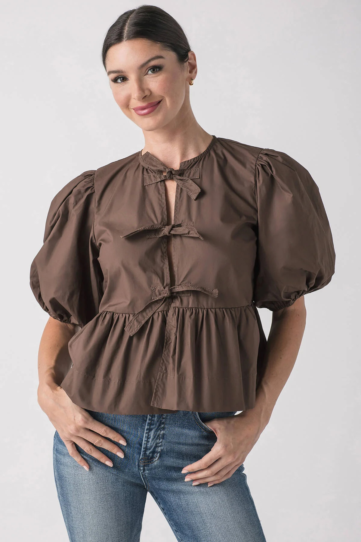 Olivaceous Alice Top | Social Threads