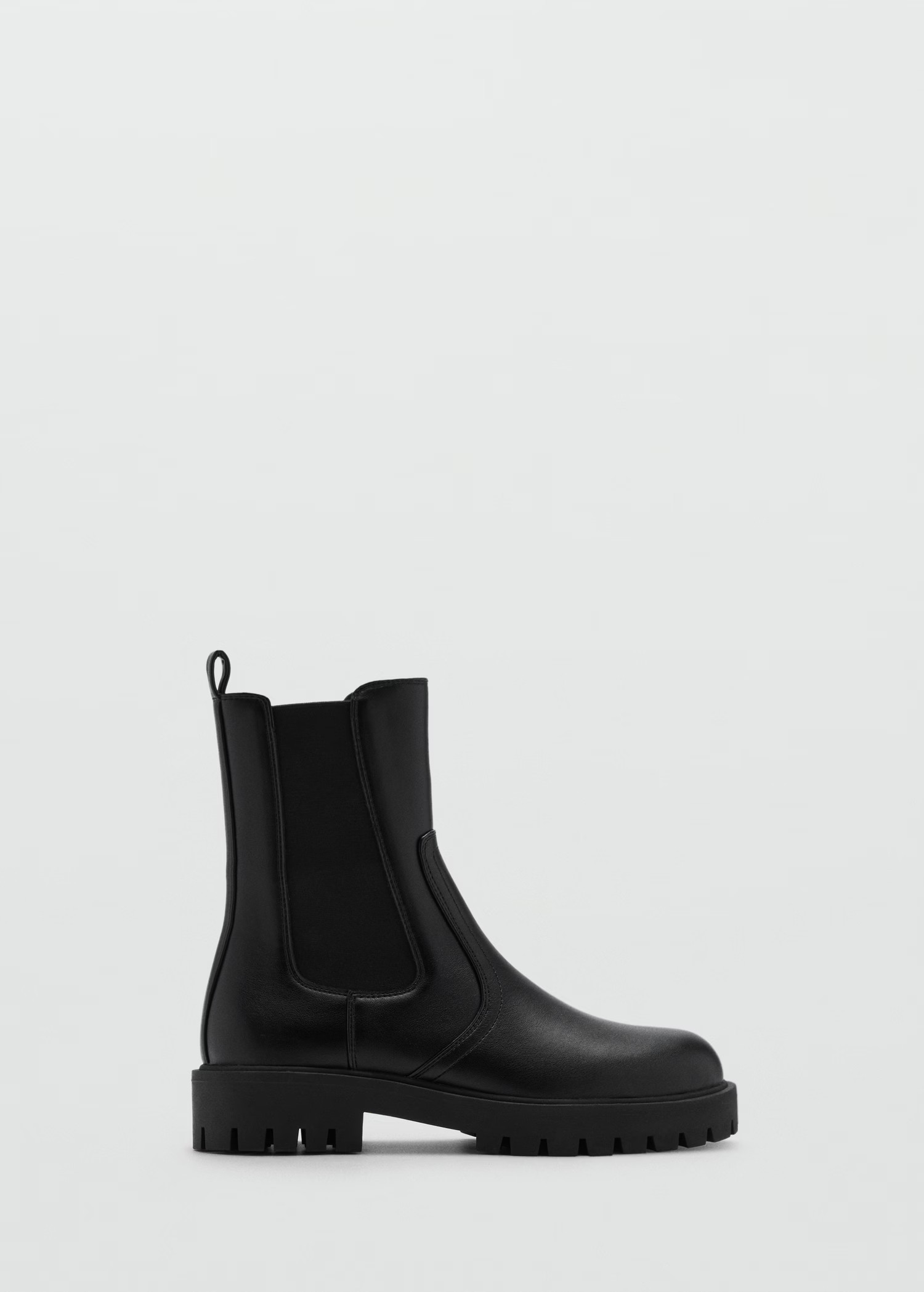 Track sole Chelsea boots - Women | MANGO United Kingdom | MANGO (UK)