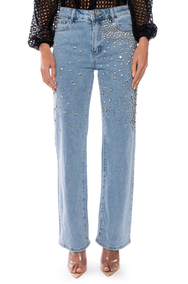RILEE EMBELLISHED STRAIGHT FIT JEANS | AKIRA