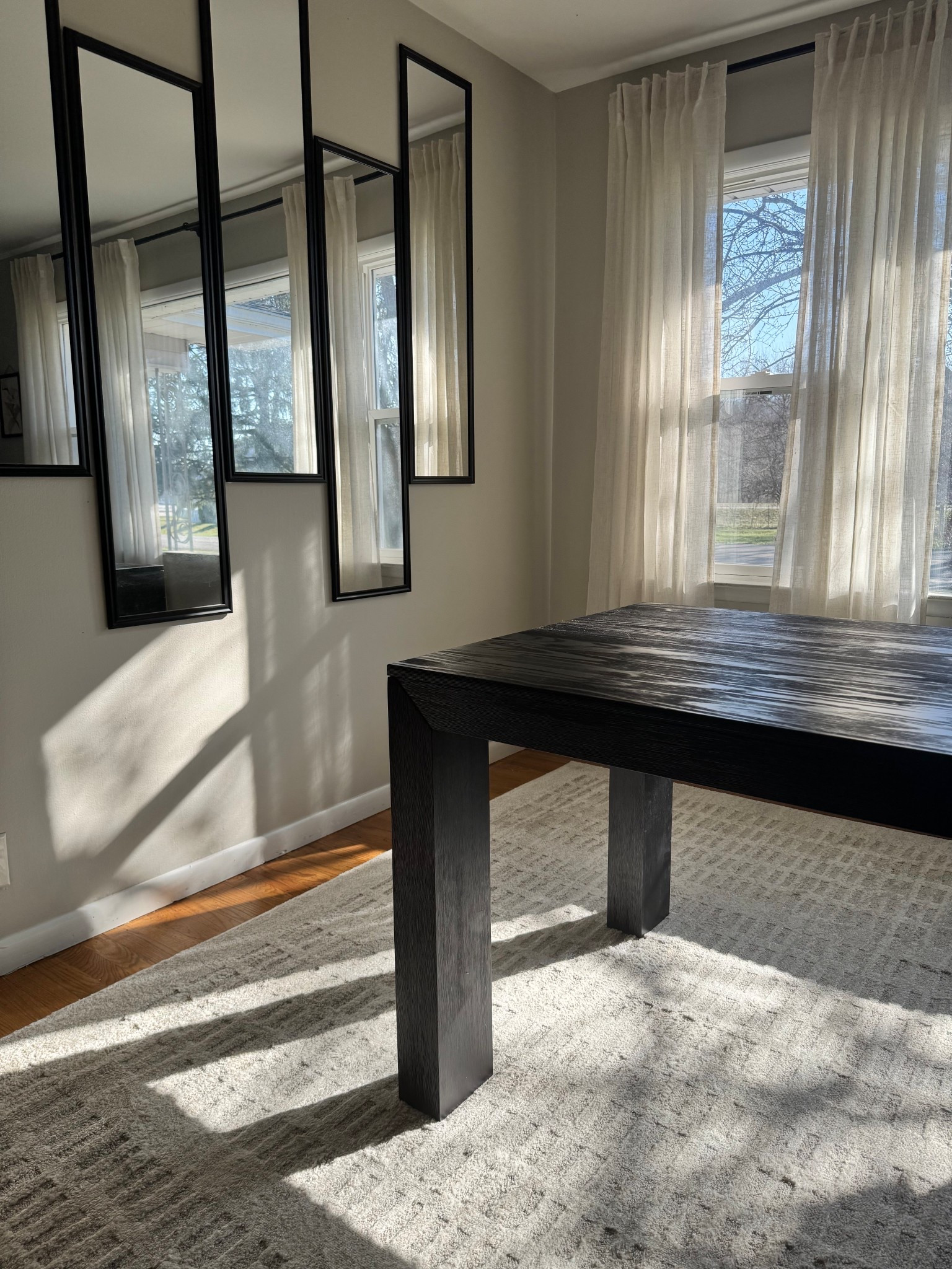Dining room refresh ✨ 

84” table in black 
9x13 rug in Ivory/Beige 
Curtains in Natural 

#LTKSaleAlert #LTKHome #LTKFindsUnder50