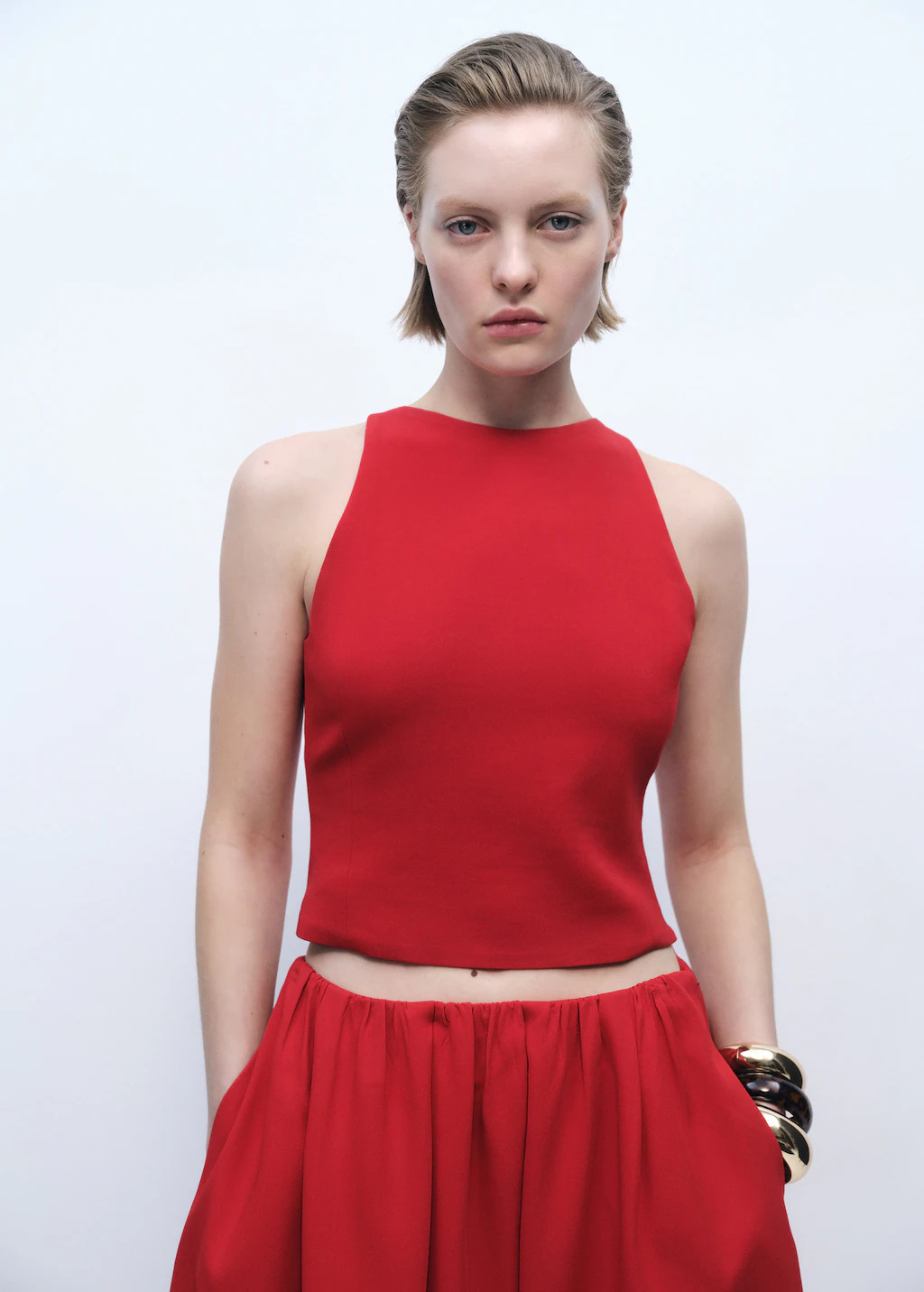 Crop top with bow on the back - Women | MANGO United Kingdom | MANGO (UK)