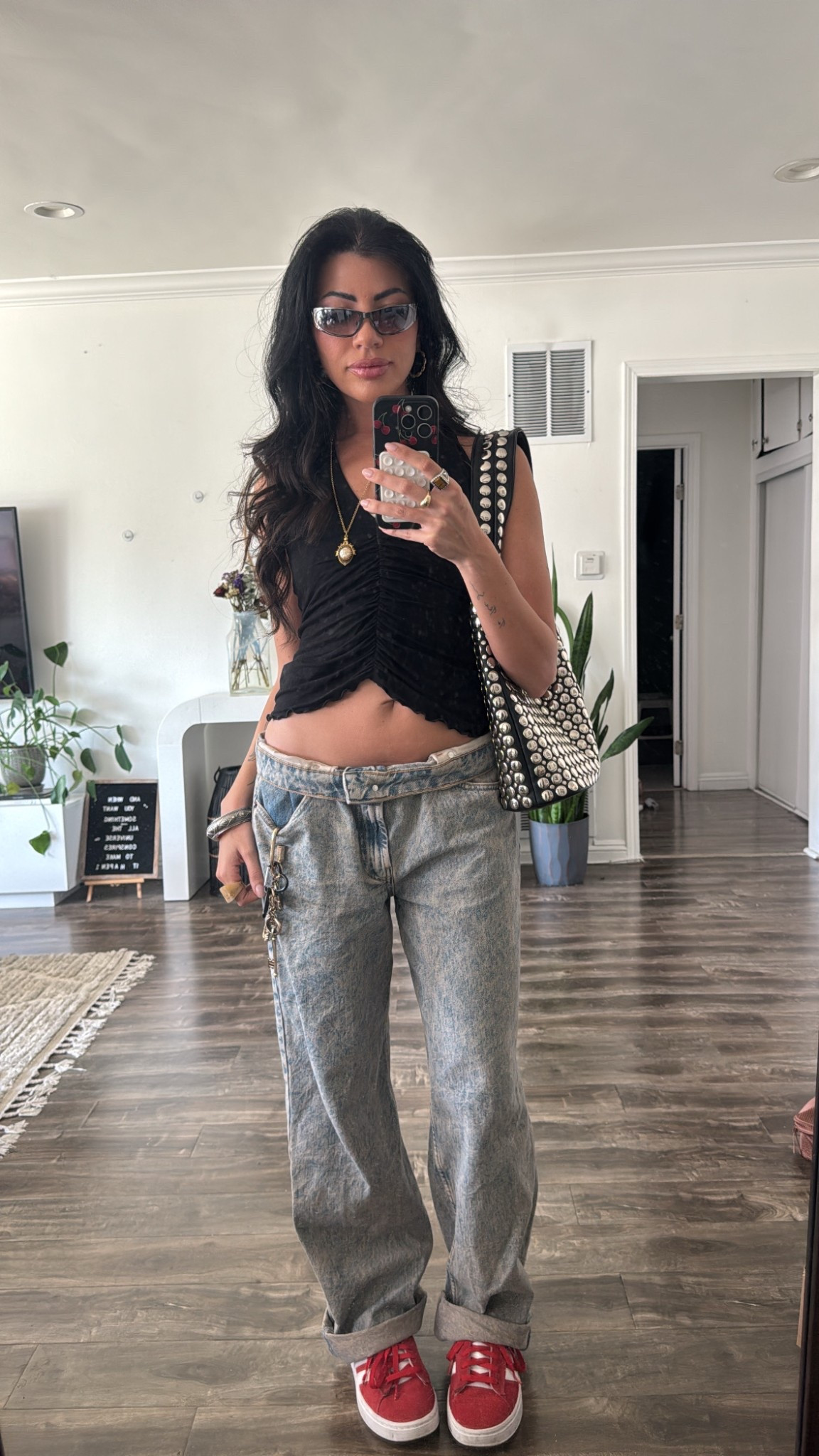 Baggy jeans will always be a staple for me! These are so comfy and love how they fit and is perfect for a day out shopping 

#LTKStyleTip #LTKTravel #LTKFindsUnder100