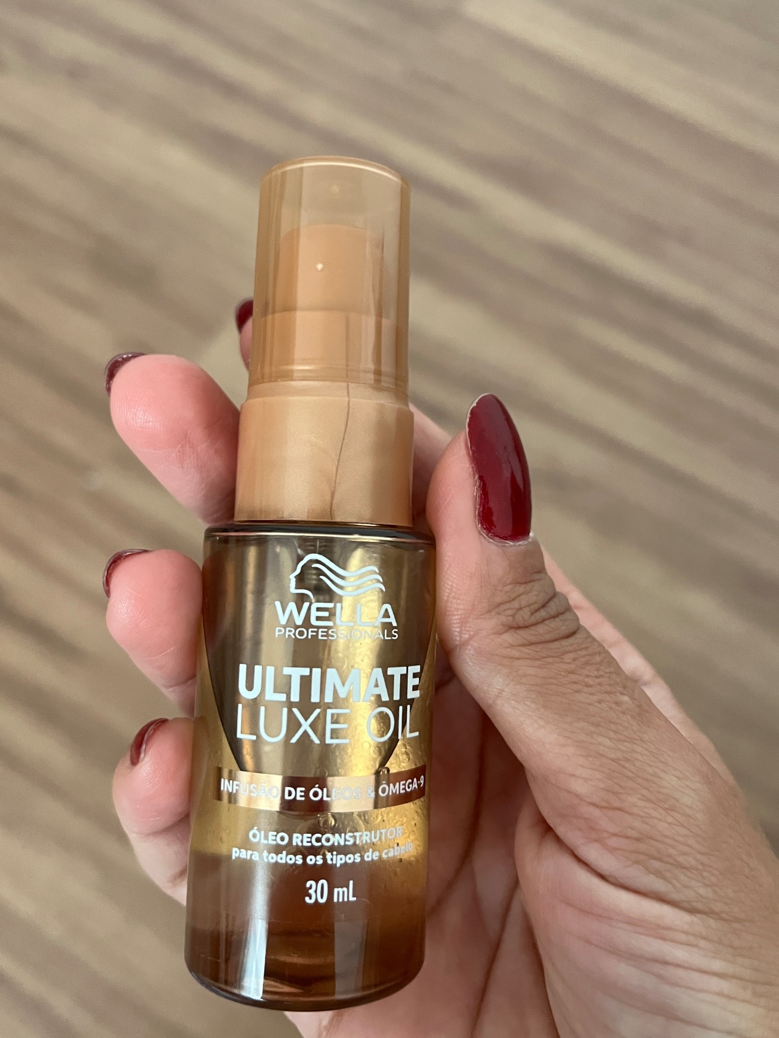 TESTADO E APROVADÍSSIMO.
 Ele promete nutrição em 30 segundos deixou o meu cabelo alinhado e nutrido contém óleo de Jojoba,Amêndoa e Argan e Ômega 9 que repõe a fibra capilar,amei!

#LTKbrasil #LTKpromo #LTKbeleza