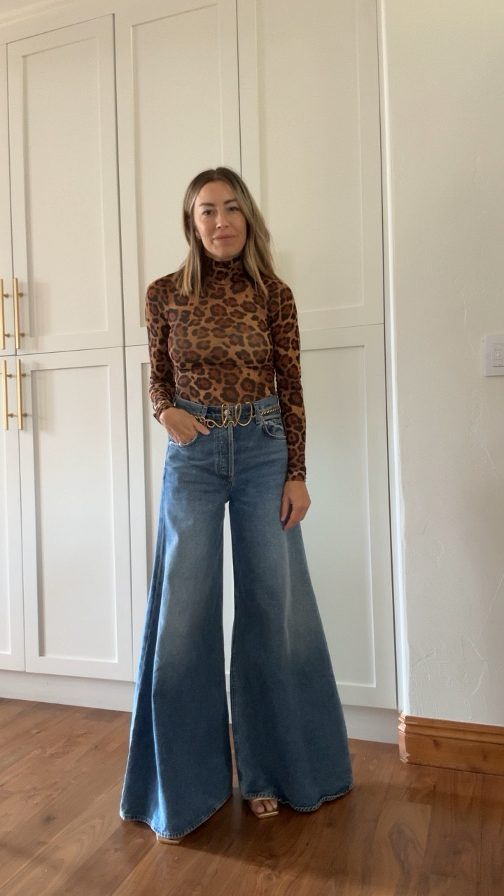 Leopard print fall trend 
I in a S and size down 1 in denim
@nordstrom
#nordstrompartner 

#LTKFindsUnder50 #LTKSeasonal