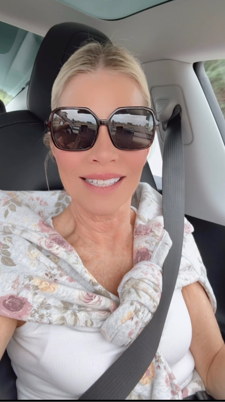 New tortoise sunglasses from Warby Parker 🕶️
#sponsored

#LTKSeasonal #LTKOver40