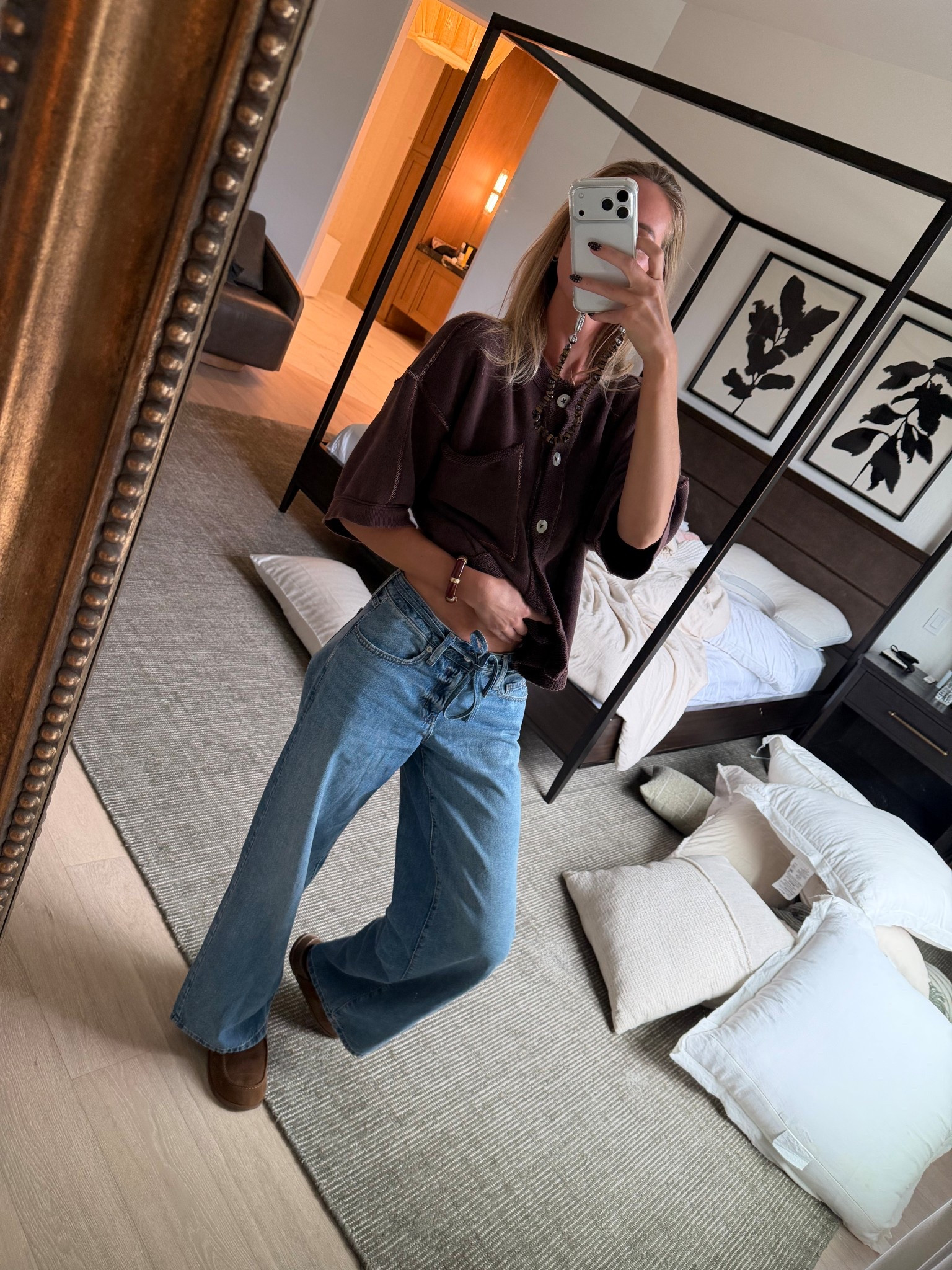 $30 target jeans!! Wearing a 4!!! Linked my fave free people cardigan too 🤟🏼

#LTKSeasonal