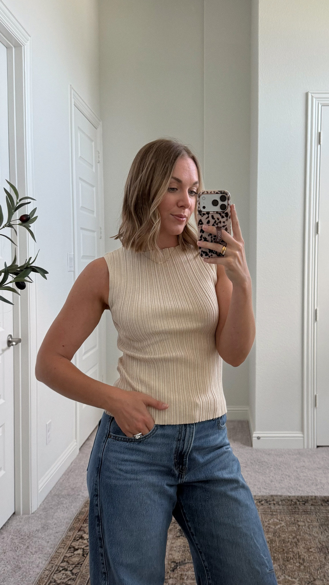 summer 👉🏼 fall transition top from @onequince ✨🍂 you can use code: INFG-26LINDSEYRESSLER10 to save on your first order 🫶🏼😘 #QuincePartner⁠ #workweartops #fallstyle #easyoutfits #falltransition ⁠

Wearing size Medium!!! 

 #LTKootd #LTKSeasonal #LTKWorkwear