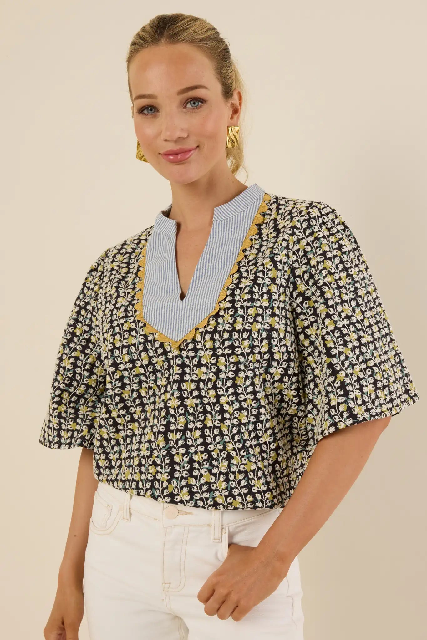 Gwen Top- Black | Avara